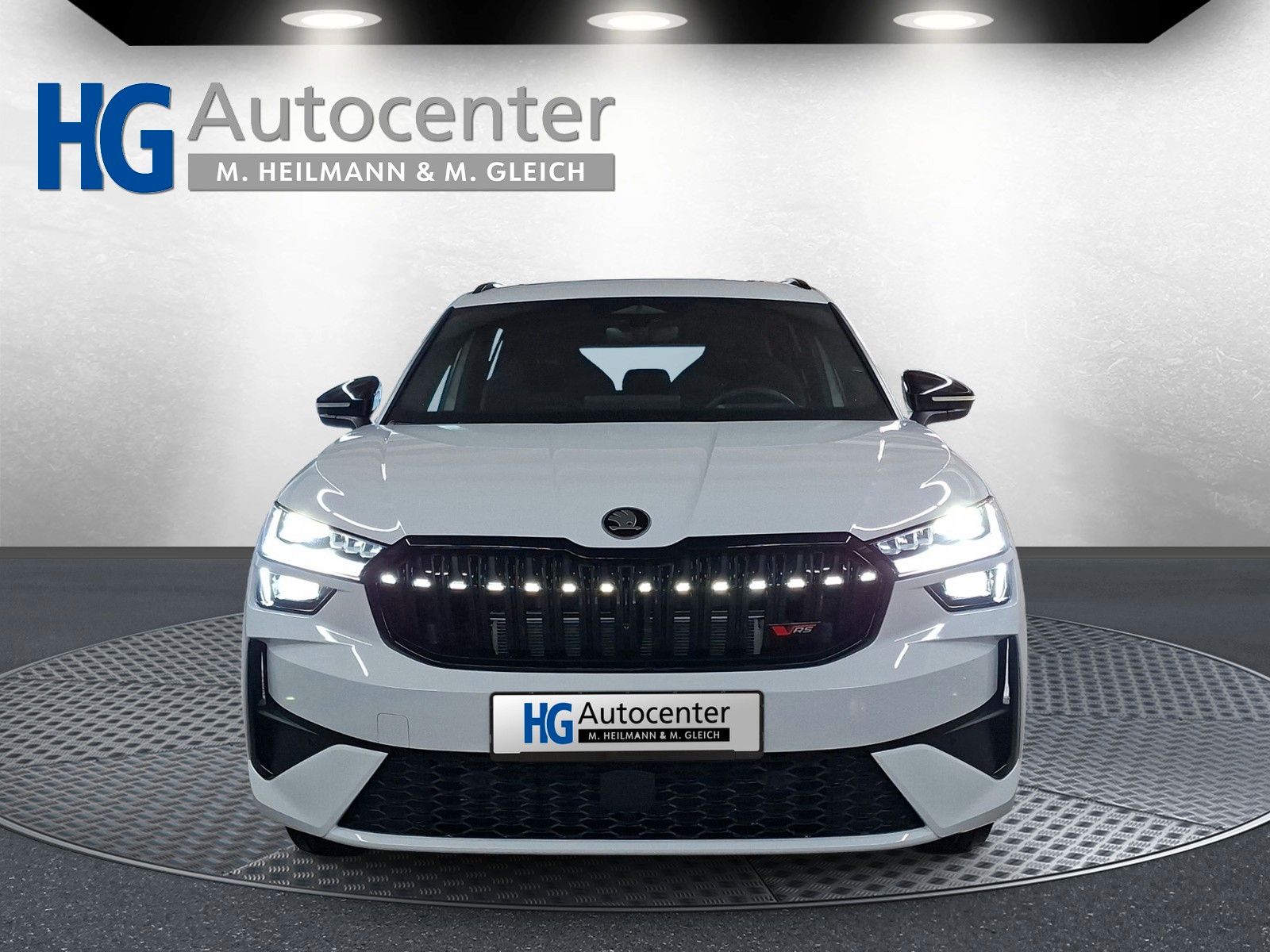 Fahrzeugabbildung SKODA Kodiaq 2.0TSI RS Pano AHK 7 S.Headup DCC Canton
