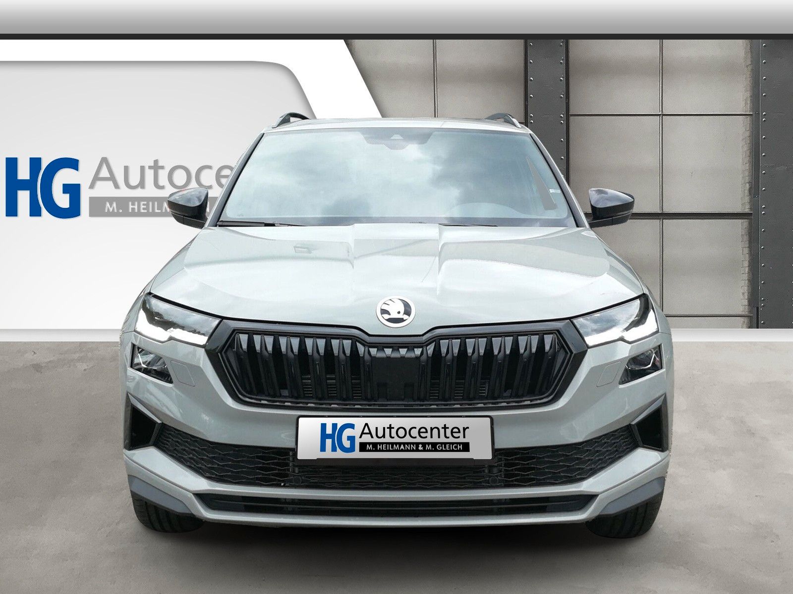 Fahrzeugabbildung SKODA Karoq 1.5TSI Sportline PanoAHK Matrix5J.Garantie
