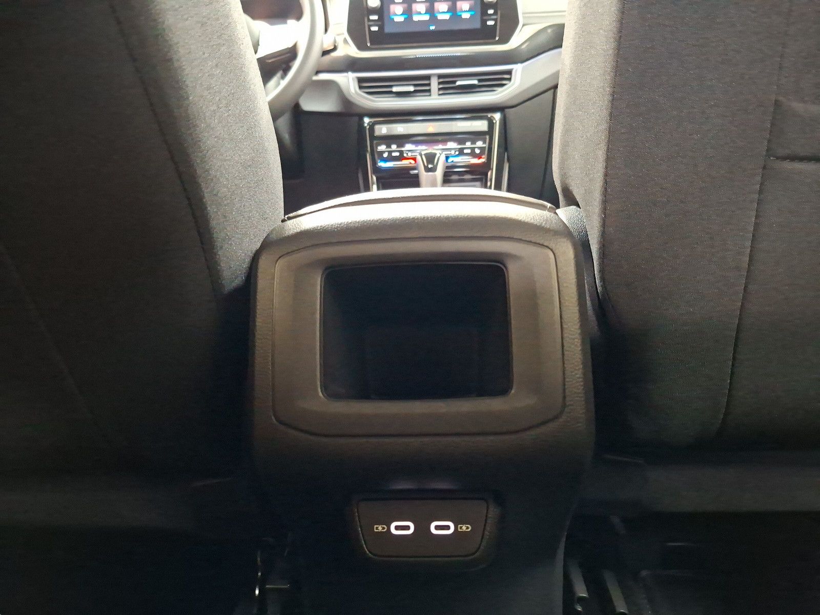 Fahrzeugabbildung Volkswagen T-Cross 1.5.TSI R-Line 18"Matrix AHK ACC Kamera