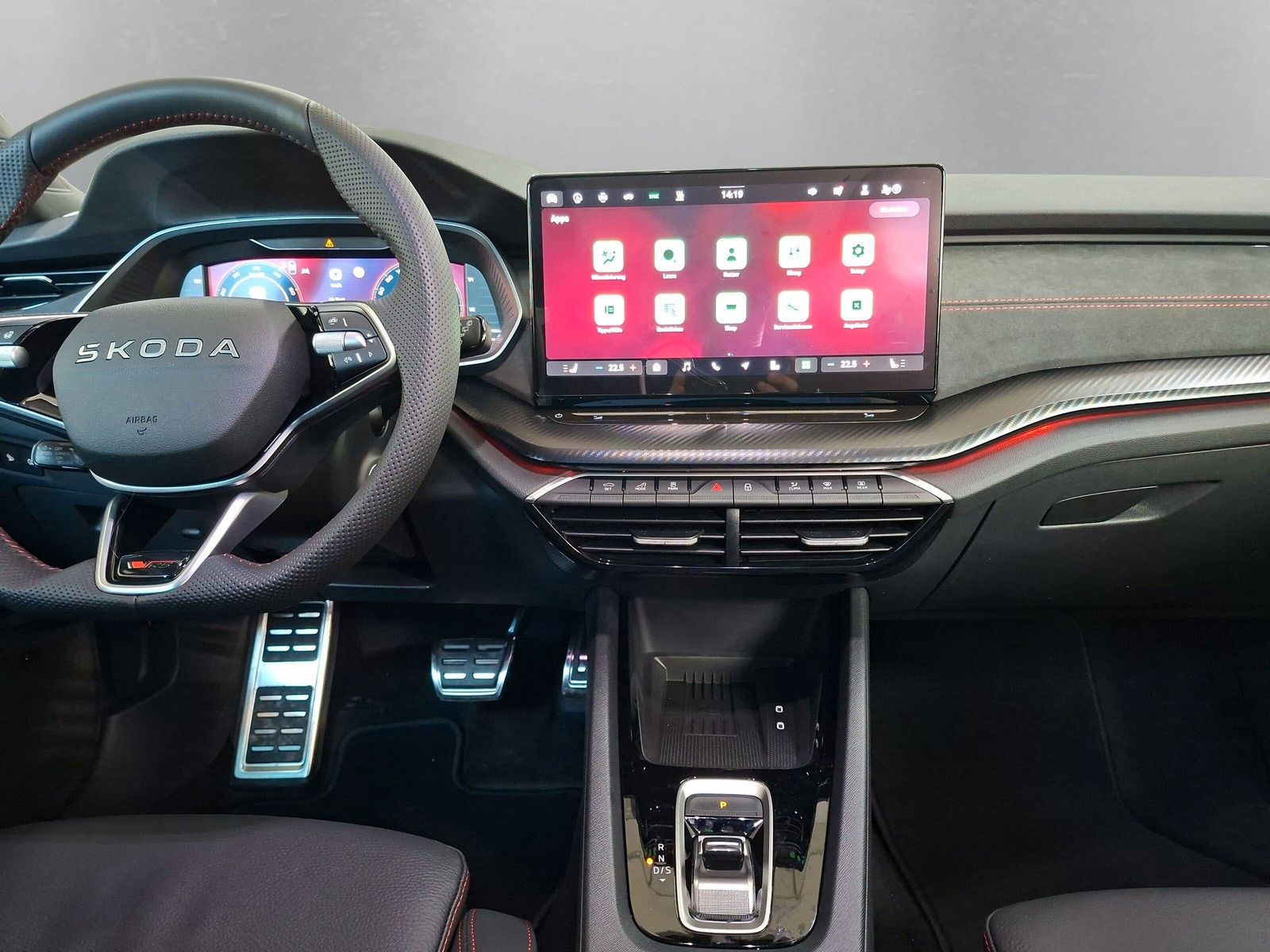 Fahrzeugabbildung SKODA Octavia Combi 2.0TSI RS 19"AHK PanoStandh.Canton
