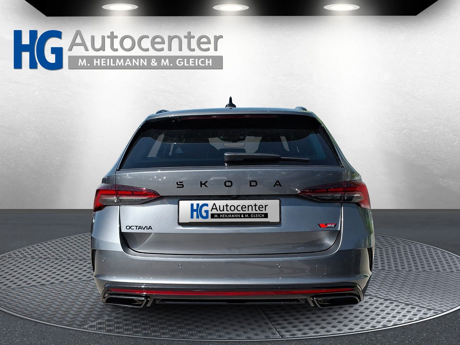 Fahrzeugabbildung SKODA Octavia Combi 2.0TSI RS 19"AHK PanoStandh.Canton
