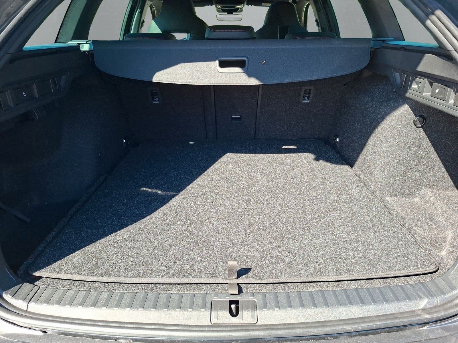 Fahrzeugabbildung SKODA Octavia Combi 2.0TSI RS 19"AHK PanoStandh.Canton