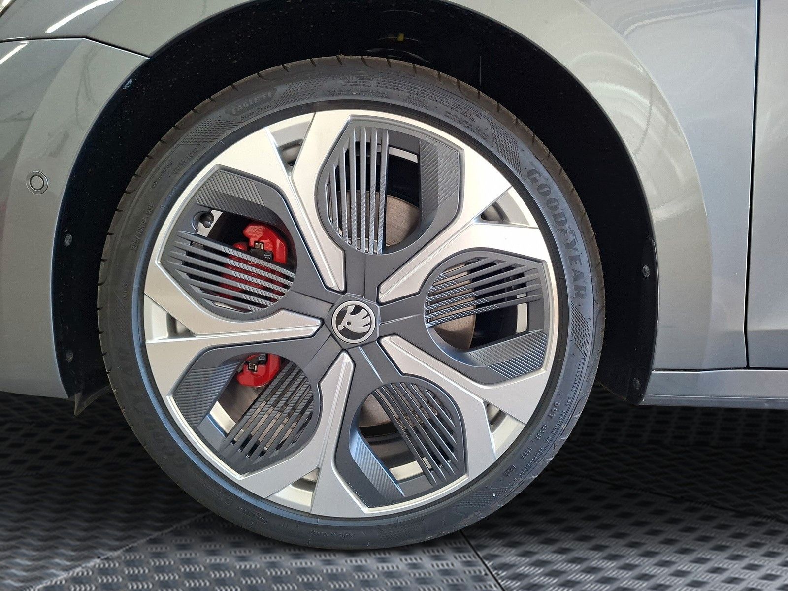 Fahrzeugabbildung SKODA Octavia Combi 2.0TSI RS 19"AHK PanoStandh.Canton