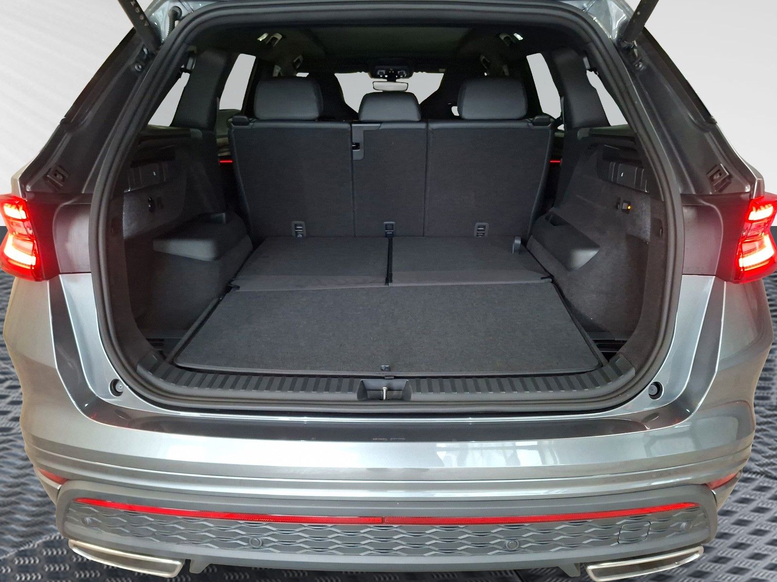 Fahrzeugabbildung SKODA Kodiaq 2.0TSI RS Pano AHK .Headup Standh.7Sitz