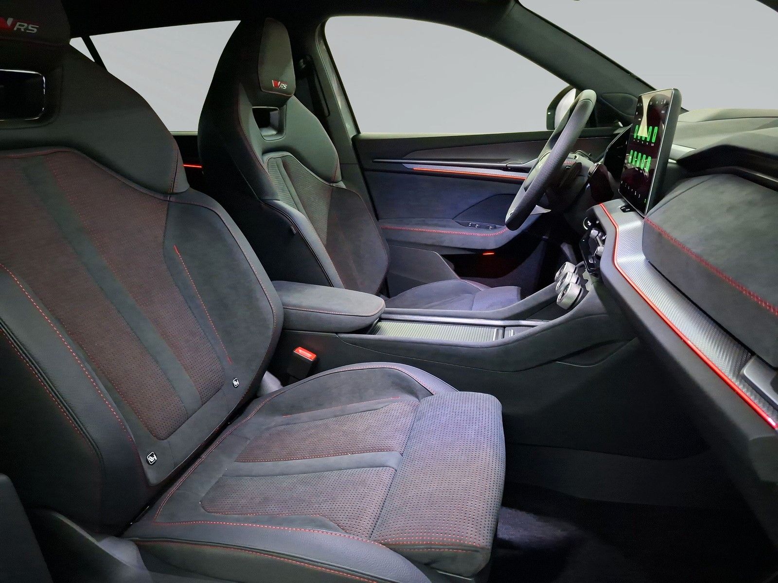 Fahrzeugabbildung SKODA Kodiaq 2.0TSI RS Pano AHK .Headup Standh.7Sitz
