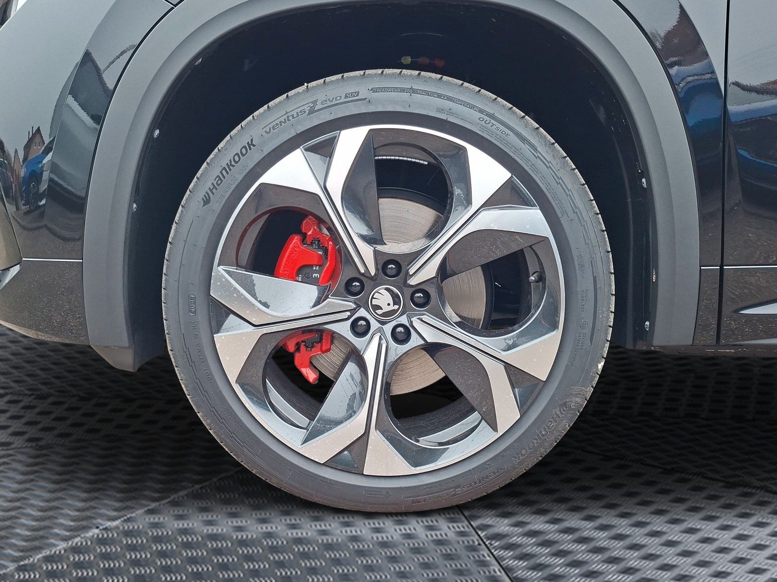 Fahrzeugabbildung SKODA Kodiaq 2.0TSI RS Pano AHK .Headup Standh.7Sitz