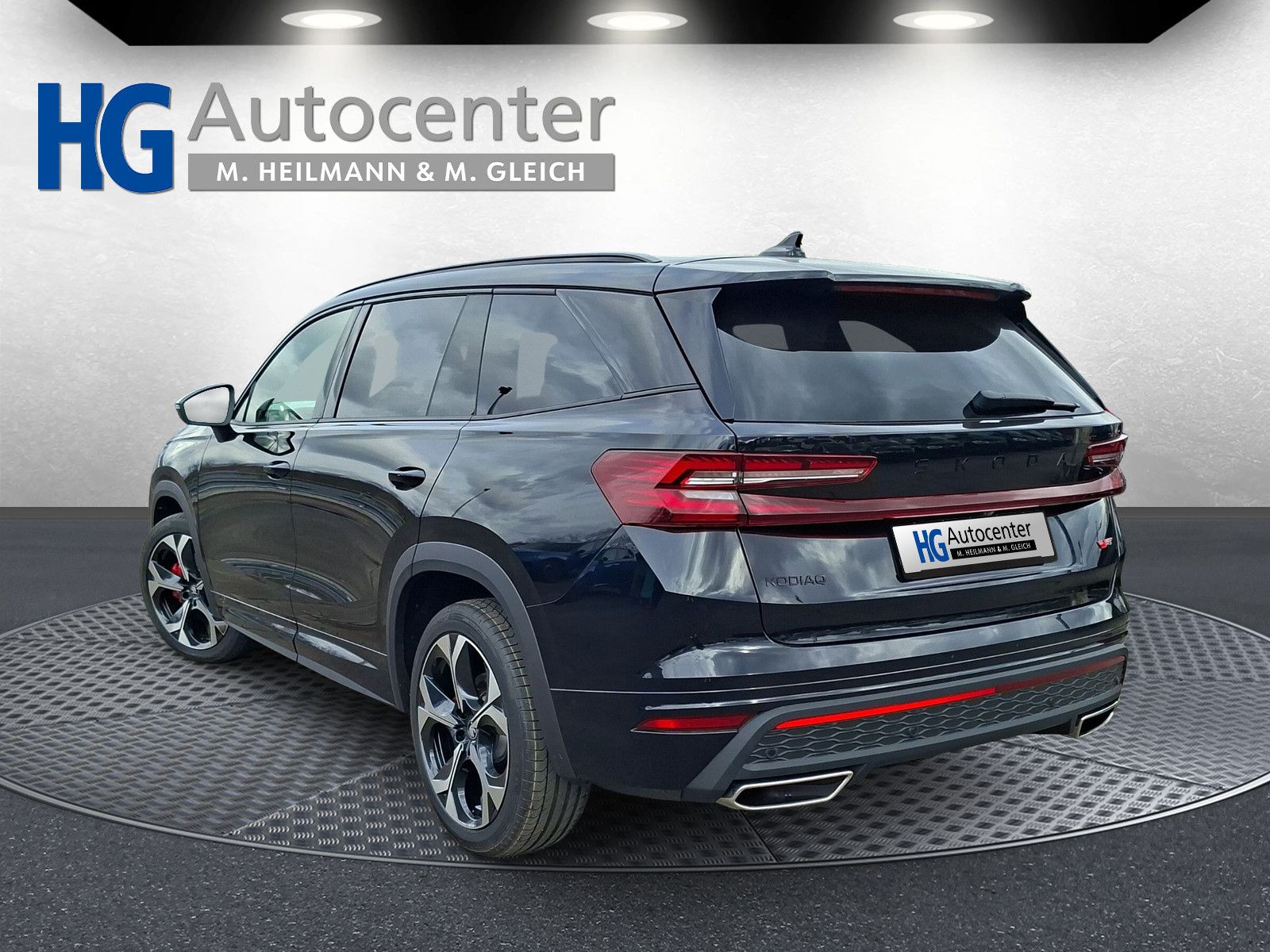Fahrzeugabbildung SKODA Kodiaq 2.0TSI RS Pano AHK .Headup Standh.7Sitz