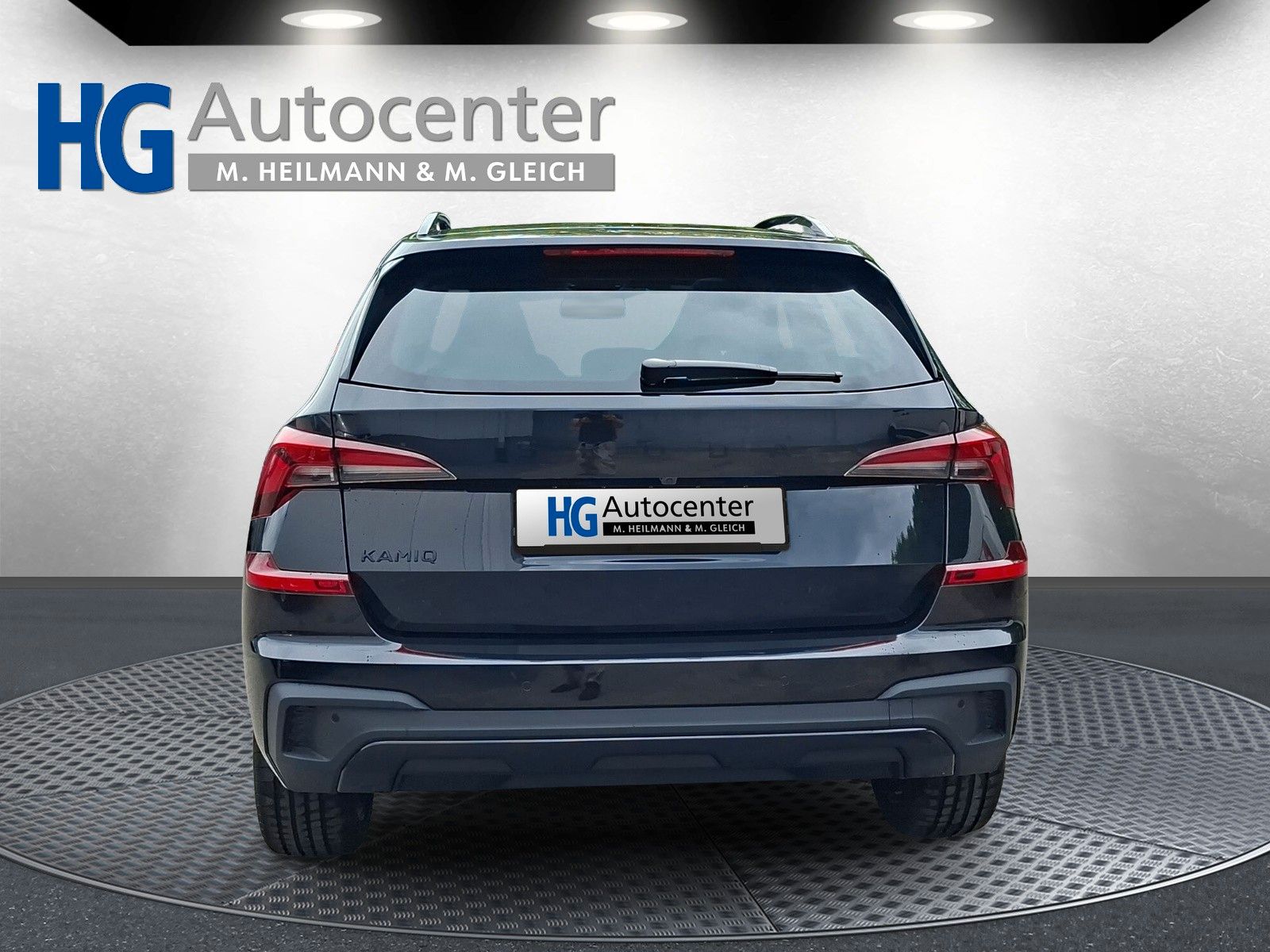 Fahrzeugabbildung SKODA Kamiq 1.5TSI Monte Carlo Pano Matrix 18 Zoll AHK