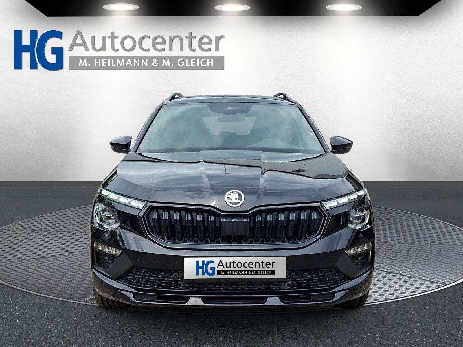 Fahrzeugabbildung SKODA Kamiq 1.5TSI Monte Carlo Pano Matrix 18 Zoll AHK