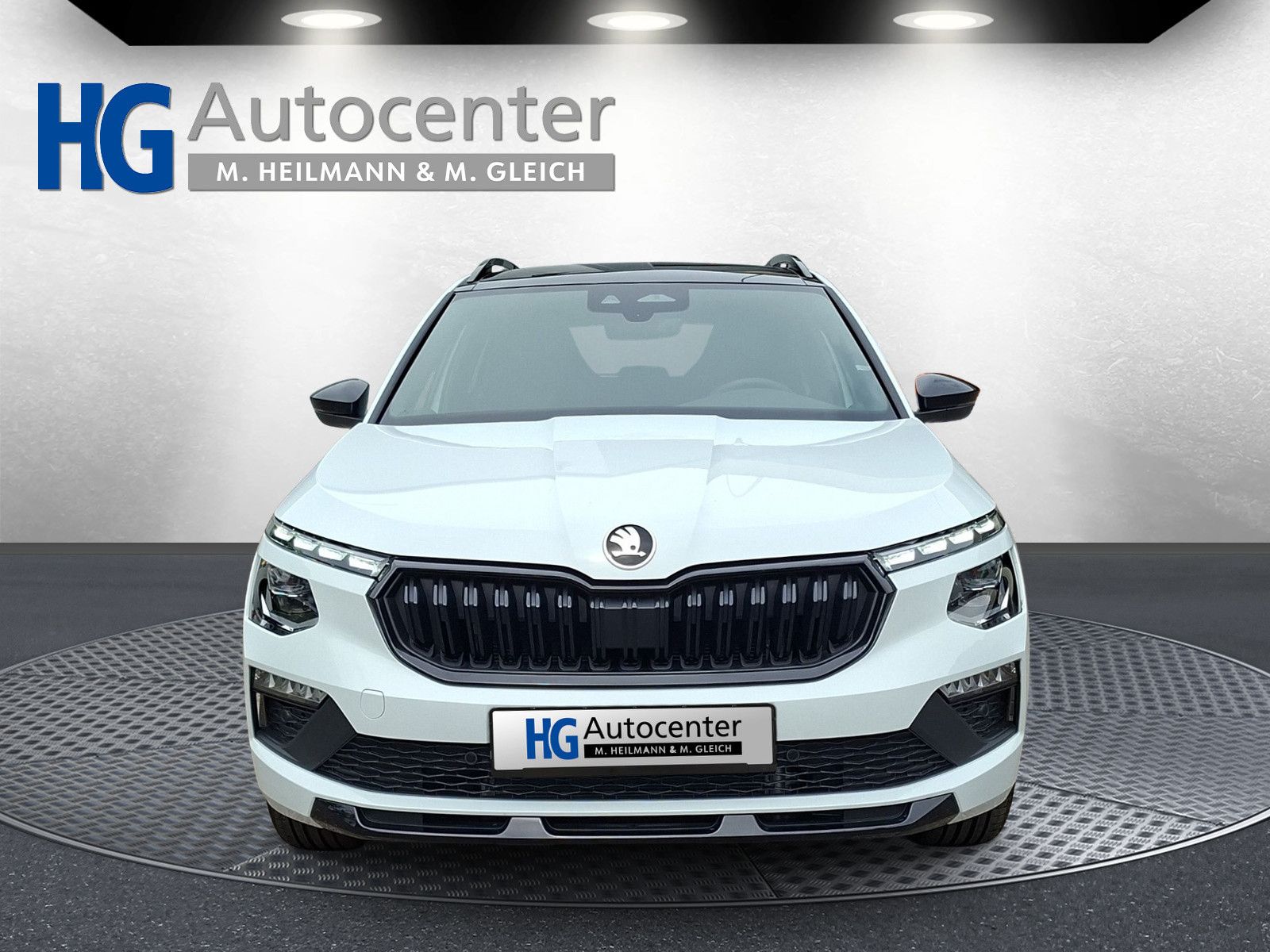 Fahrzeugabbildung SKODA Kamiq 1.5TSI Monte Carlo Pano Matrix ACC SideAHK