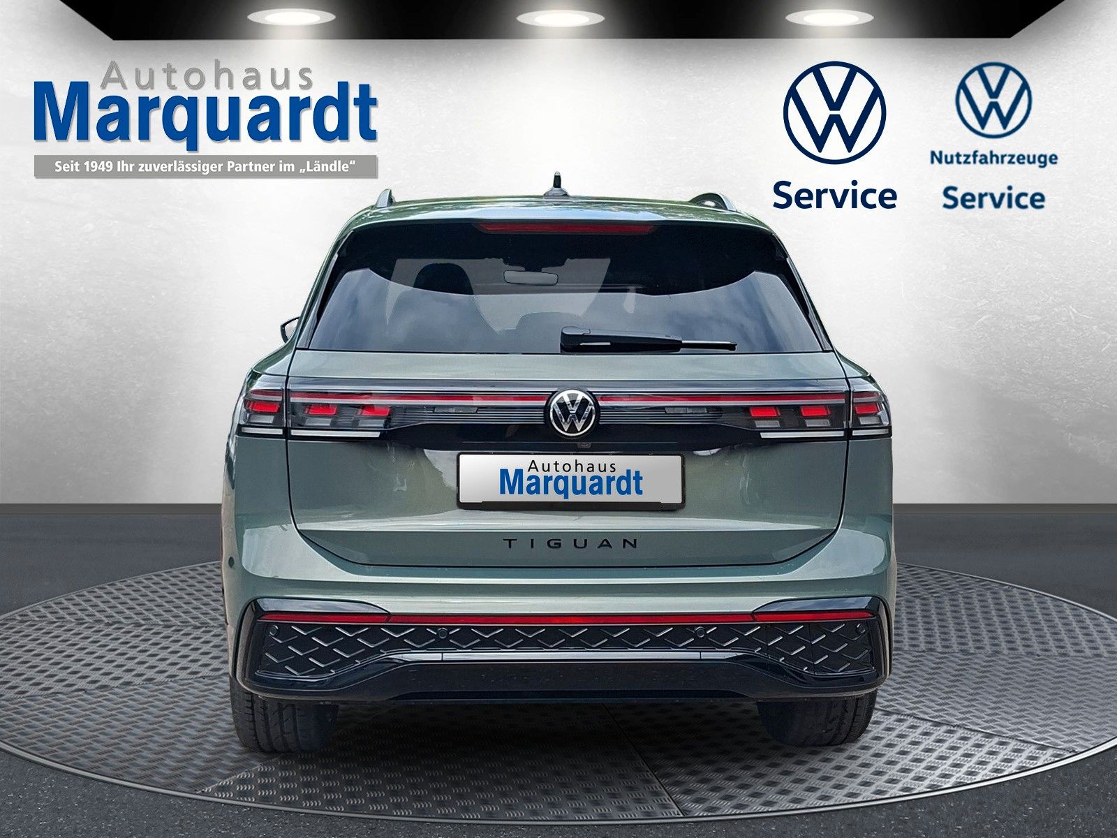 Fahrzeugabbildung Volkswagen Tiguan 2.0 TSI 4M R-Line Pano 20"DCC Headup