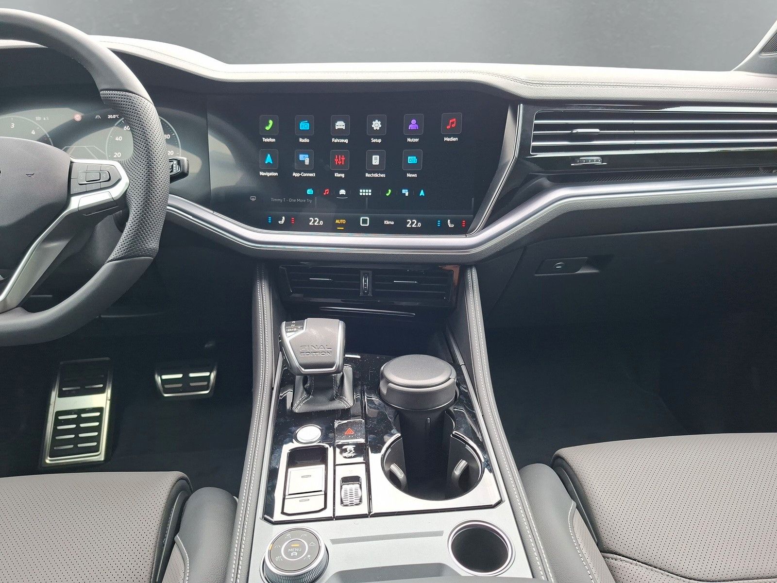 Fahrzeugabbildung Volkswagen Touareg 3.0 TDI 4M R-Line Final Edition Pano 22"