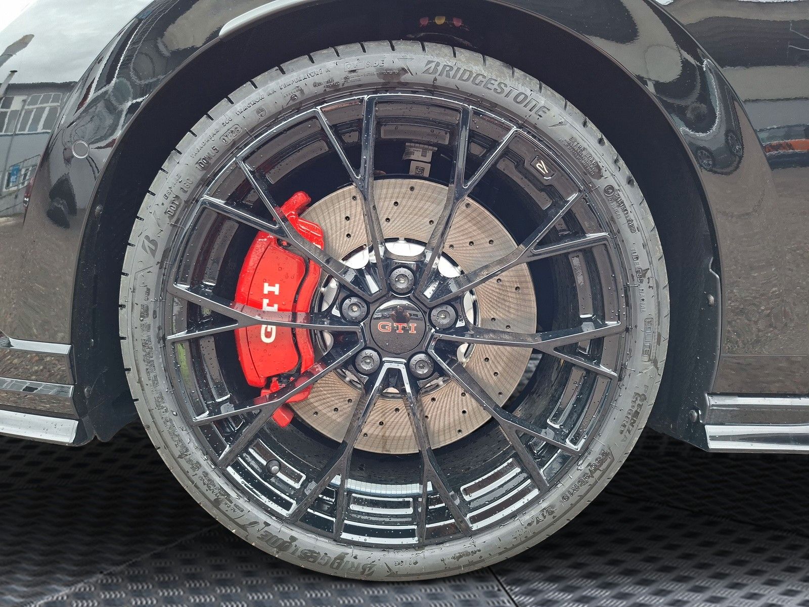Fahrzeugabbildung Volkswagen Golf GTI Clubsport Edition 50 Pano Sound DCC 19"