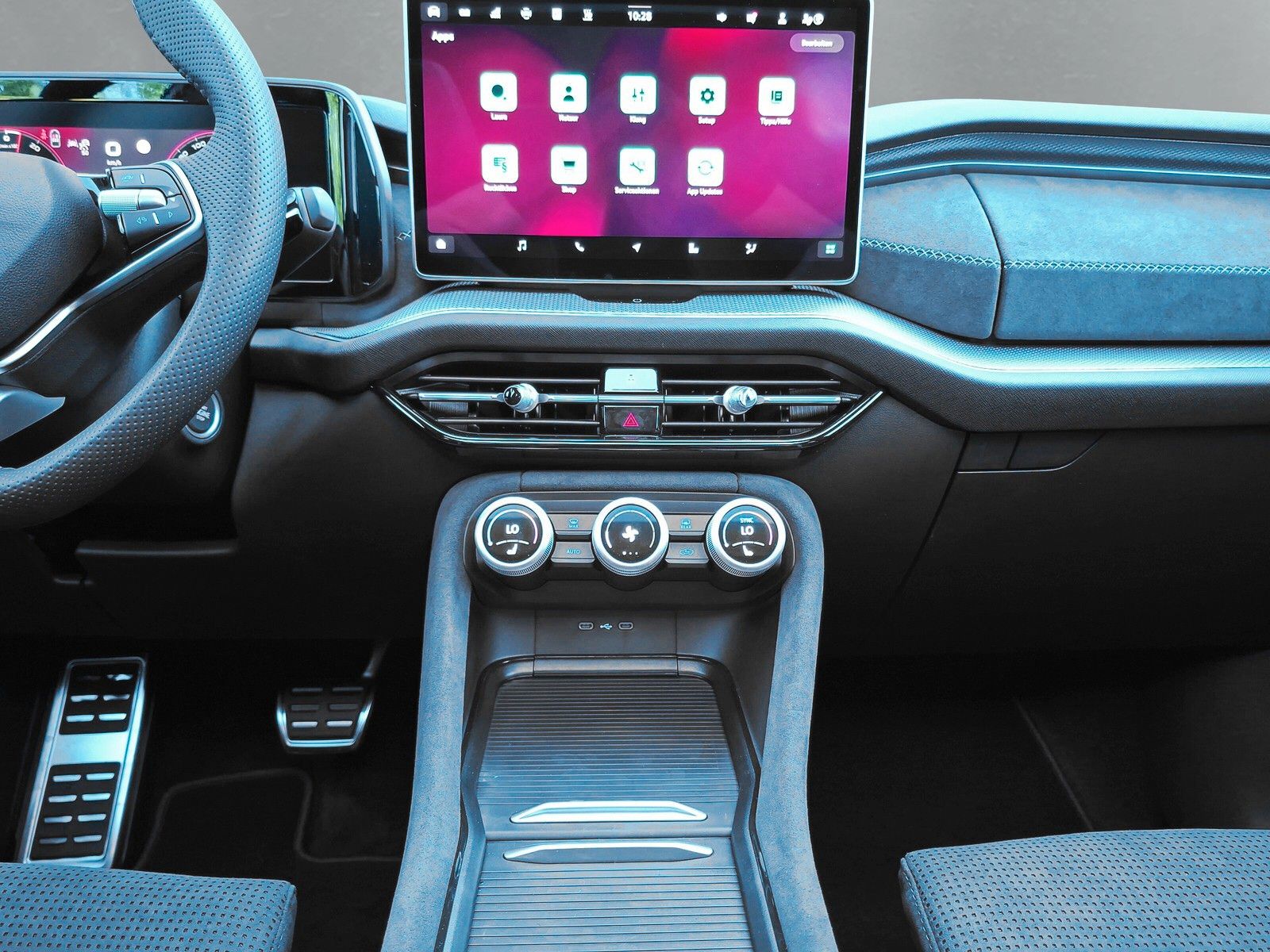 Fahrzeugabbildung SKODA Kodiaq Sportline 1.5TSI Plug In Pano AHK 360 20"
