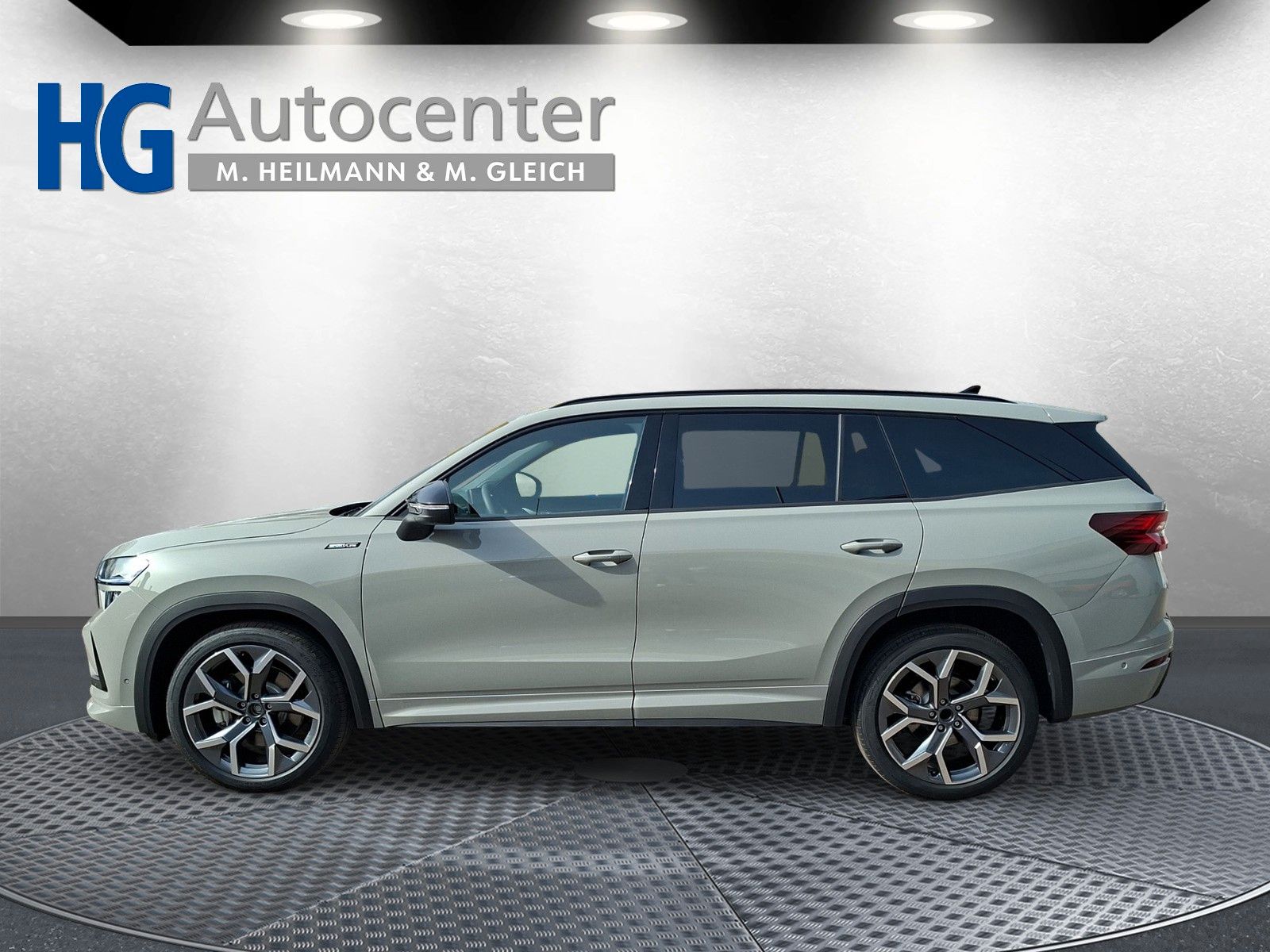 Fahrzeugabbildung SKODA Kodiaq Sportline 1.5TSI Plug In Pano AHK 360 20"