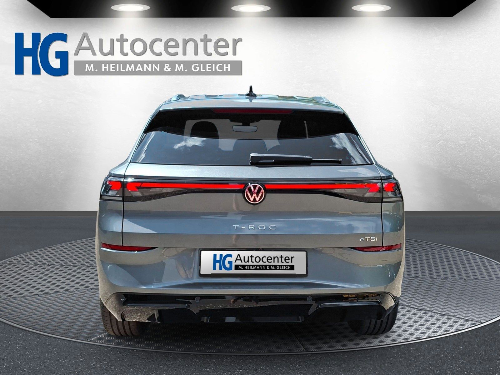 Fahrzeugabbildung Volkswagen T-Roc 1.5TSI DSG R-Line AHK ACC eHeck neues Mod!