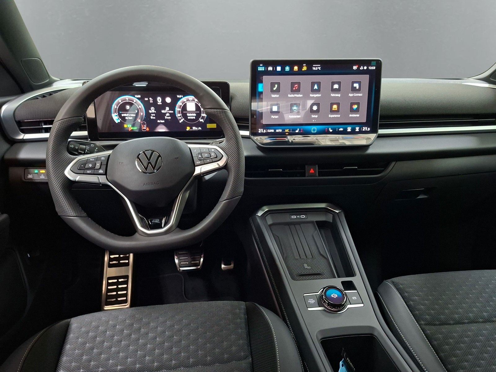 Fahrzeugabbildung Volkswagen T-Roc 1.5TSI R-Line AHK ACC Side eHeck Neues Mod