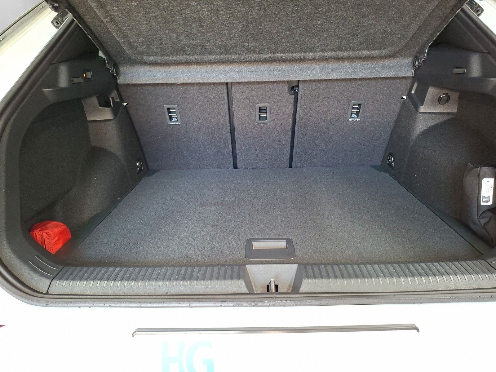 Fahrzeugabbildung Volkswagen T-Roc 1.5TSI R-Line AHK ACC Side eHeck Neues Mod