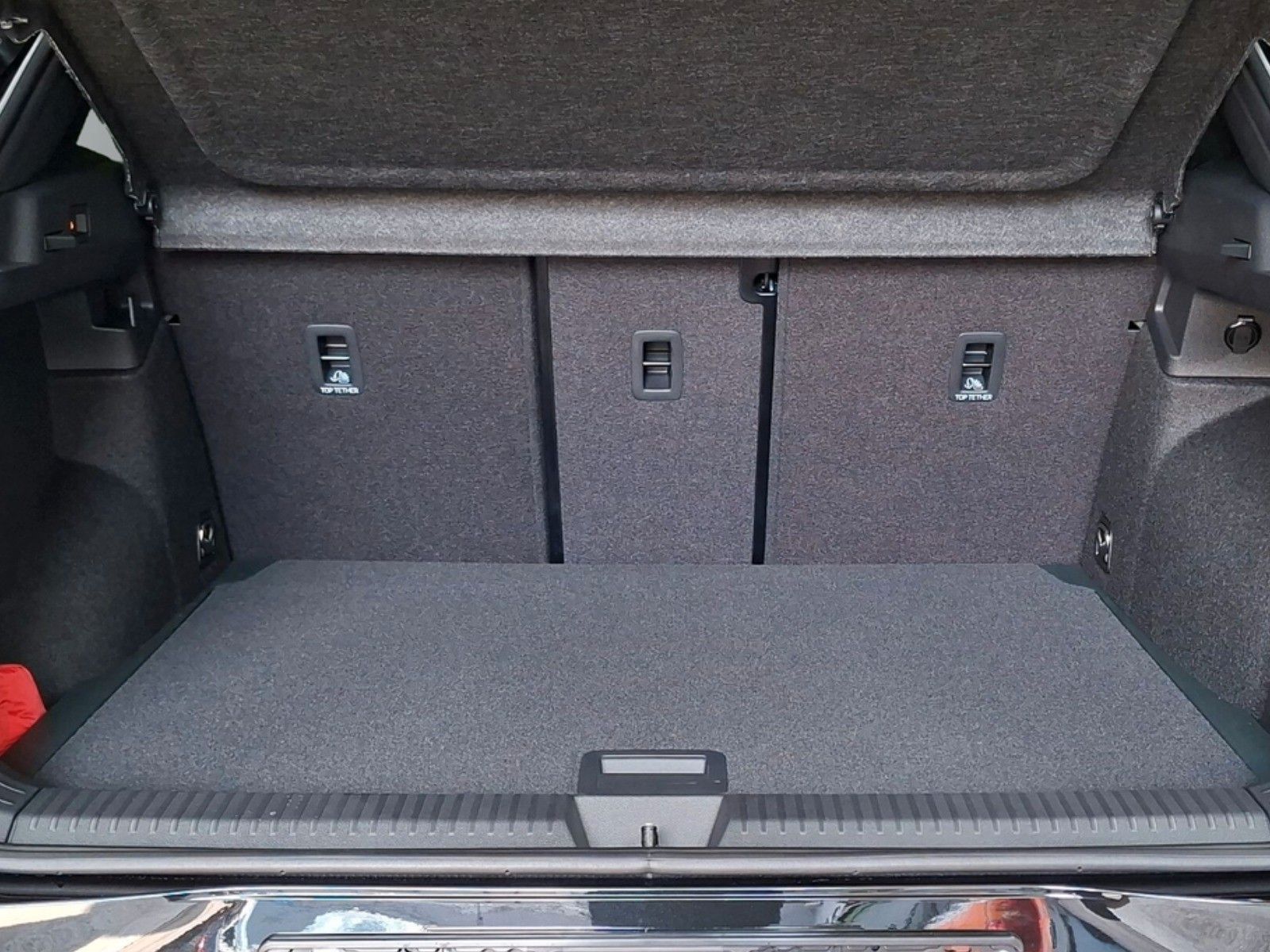 Fahrzeugabbildung Volkswagen T-Roc 1.5TSI R-Line AHK ACC Side eHeck Neu  Mod
