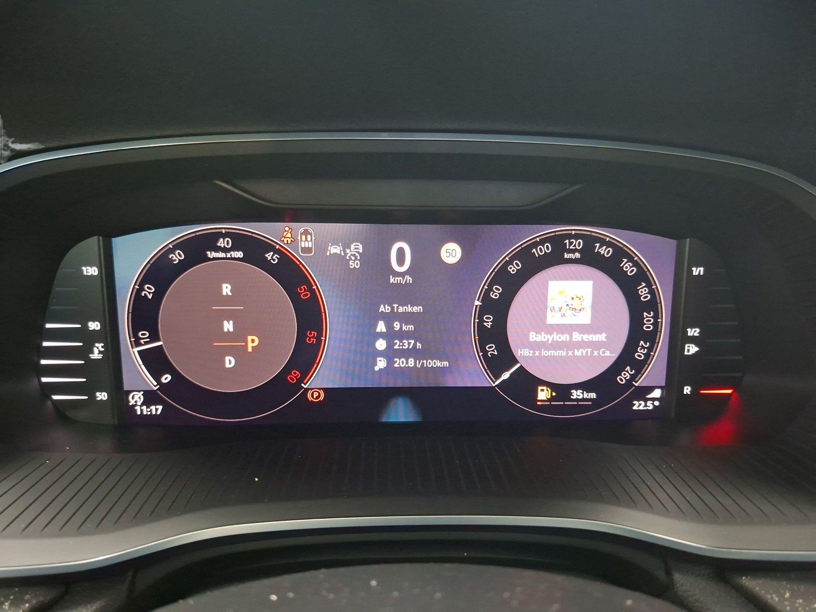 Fahrzeugabbildung SKODA Octavia Combi 2.0TSI Select4x4 AHK Standh.Pano