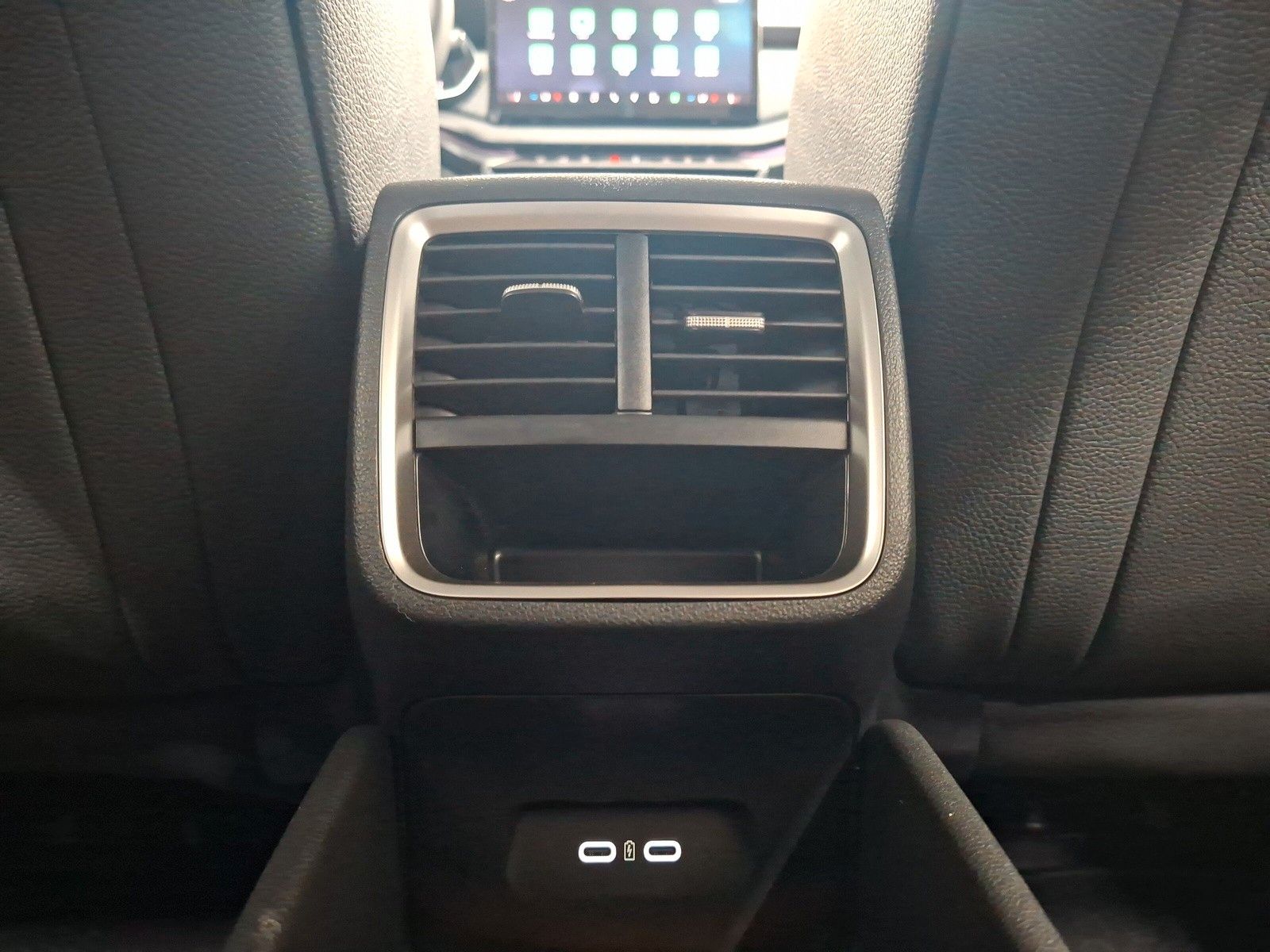 Fahrzeugabbildung SKODA Octavia Combi 2.0TSI Select4x4 AHK Standh.Pano