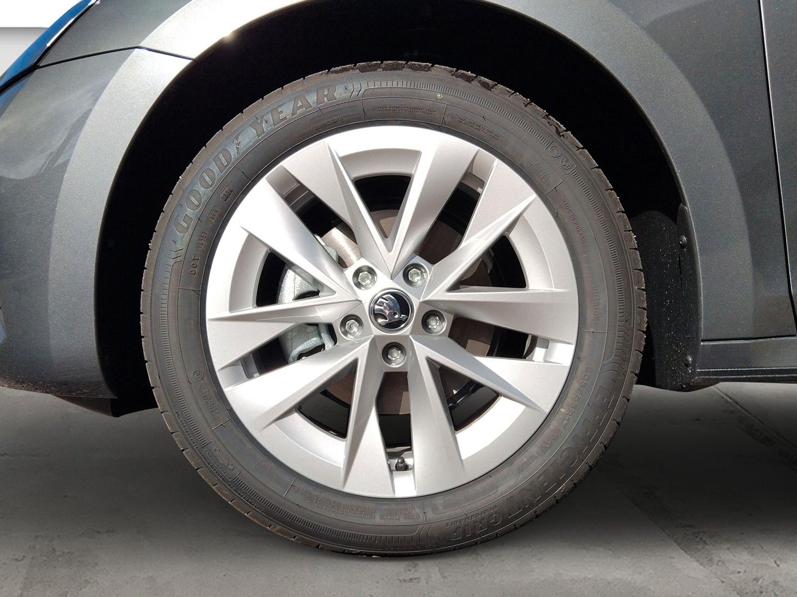 Fahrzeugabbildung SKODA Octavia Combi 2.0 TDI DSG AHK Standh. Navi ACC