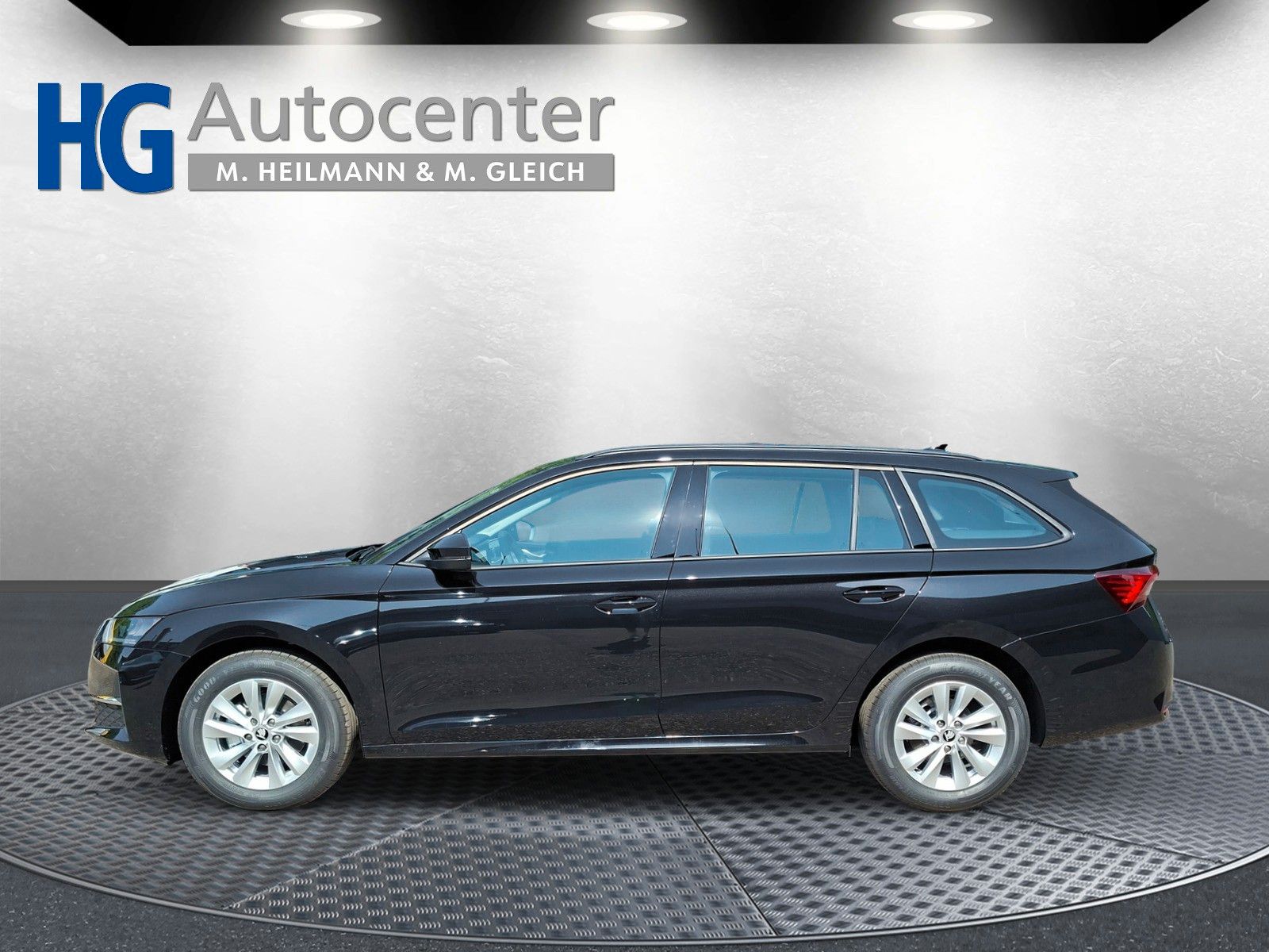 Fahrzeugabbildung SKODA Octavia Combi 2.0 TDI DSG AHK Stdhzg. ACC 5J.Gar