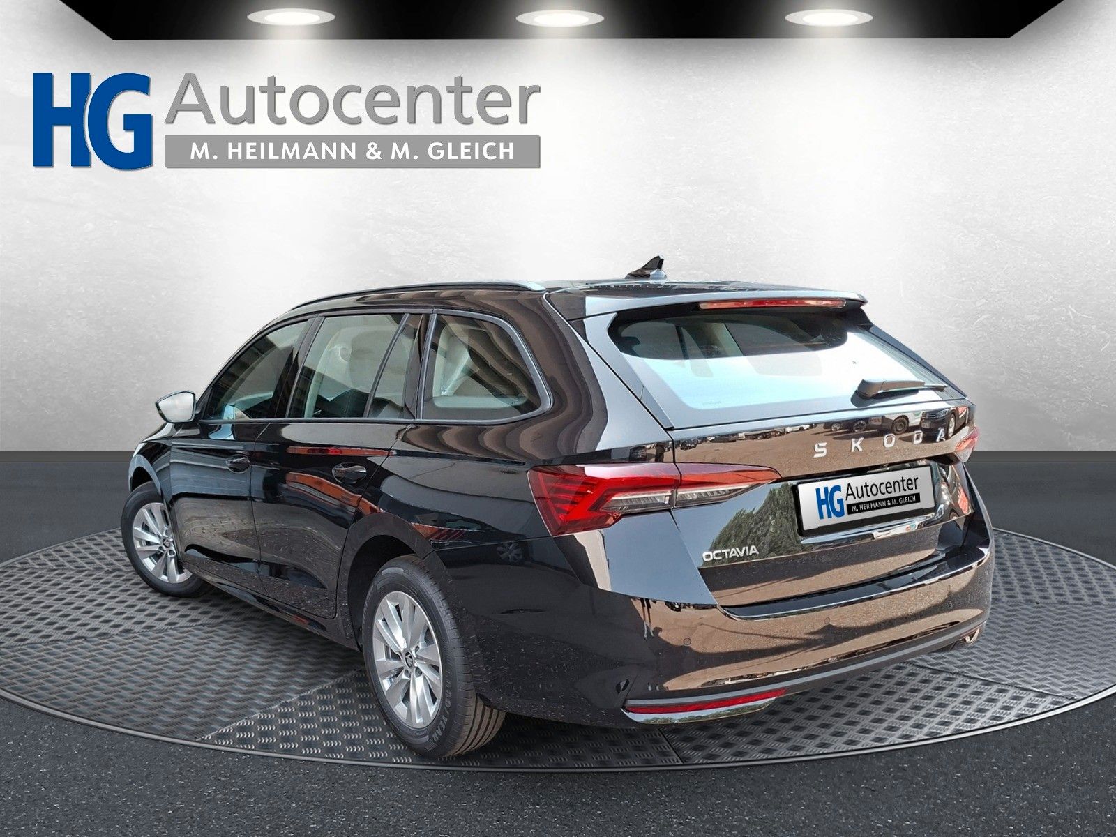 Fahrzeugabbildung SKODA Octavia Combi 2.0 TDI DSG AHK Stdhzg. ACC 5J.Gar