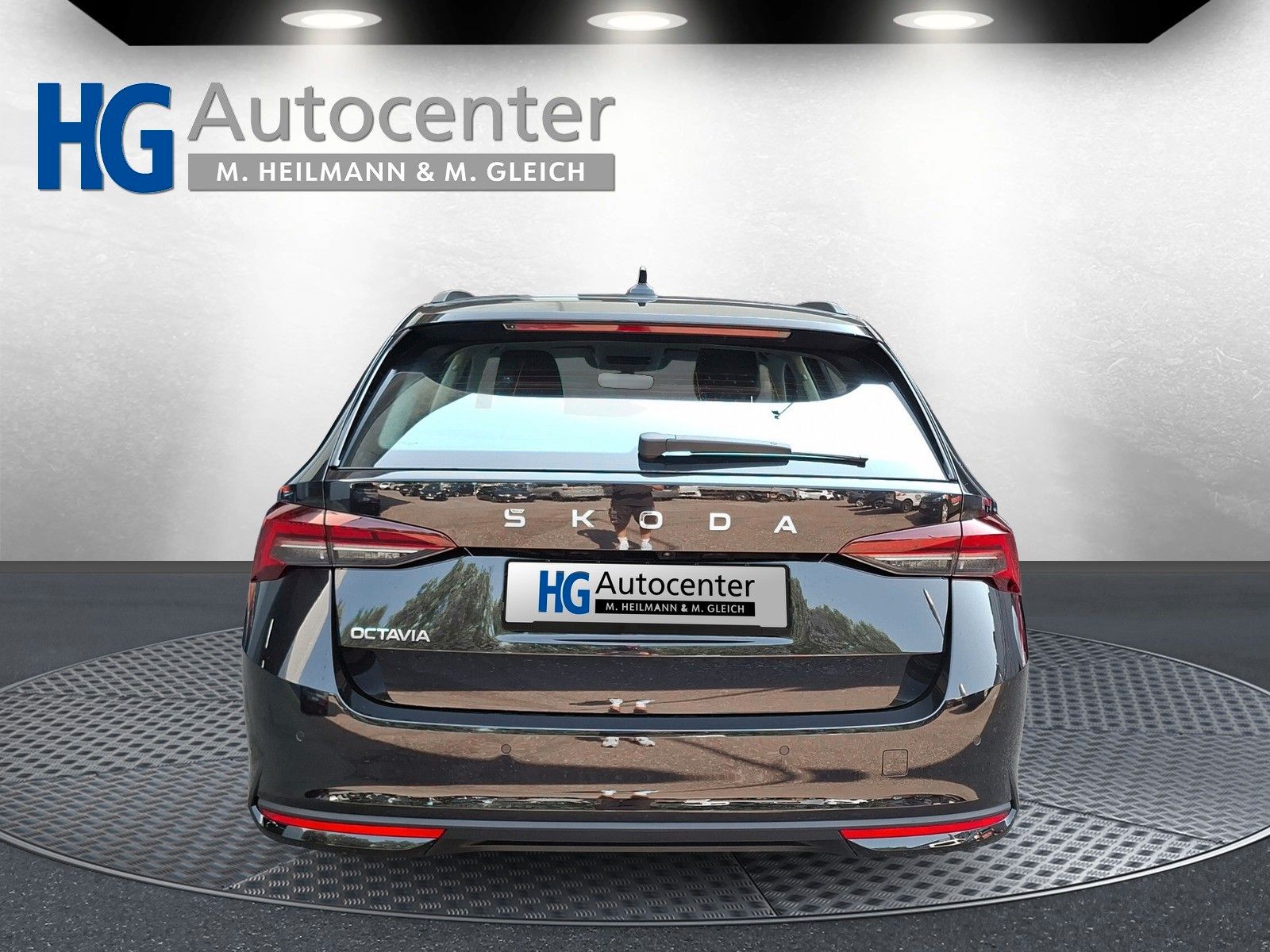 Fahrzeugabbildung SKODA Octavia Combi 2.0 TDI DSG AHK Stdhzg. ACC 5J.Gar