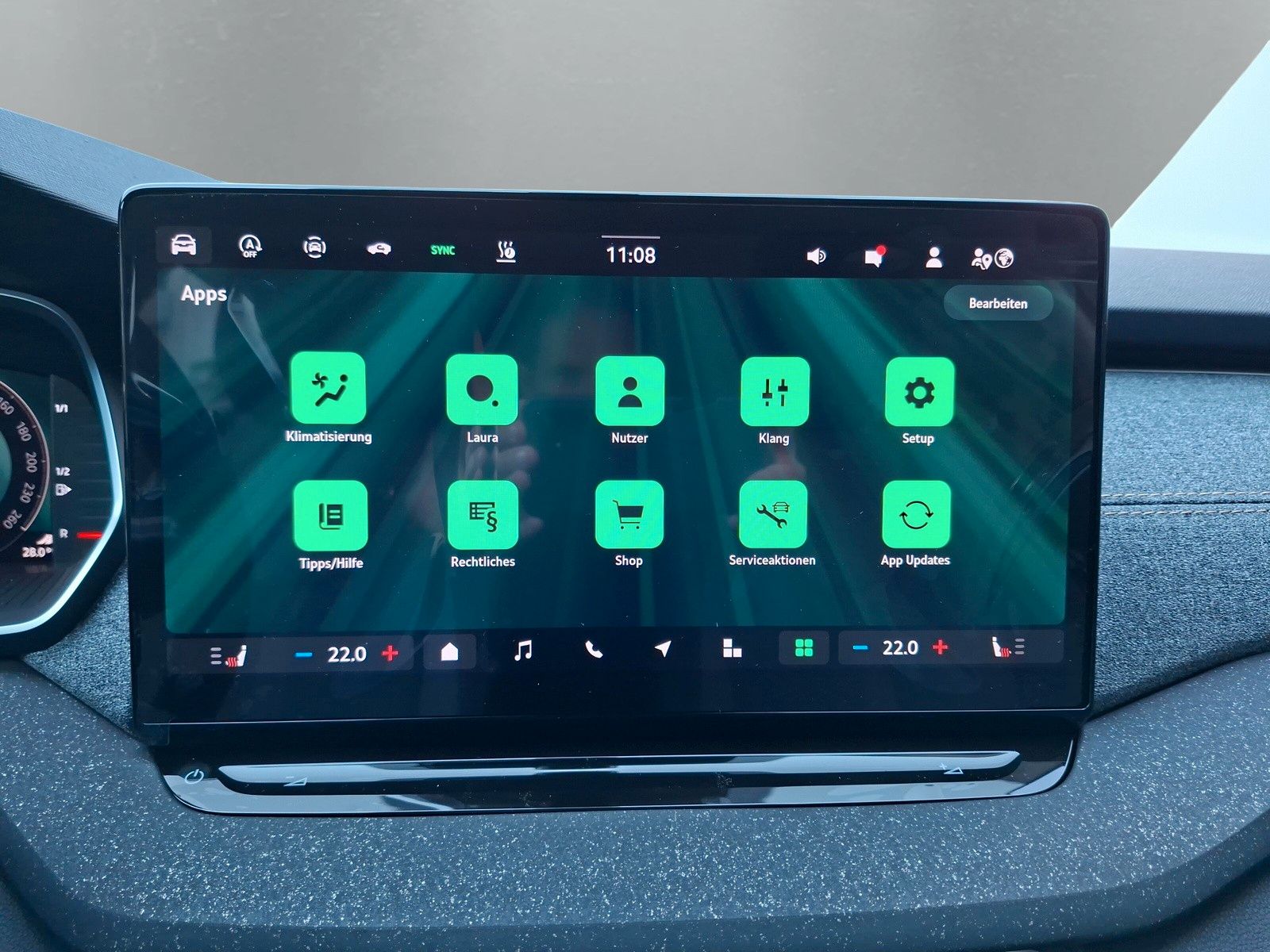 Fahrzeugabbildung SKODA Octavia Combi 2.0 TDI DSG AHK Stdhzg Navi 5J.Gar