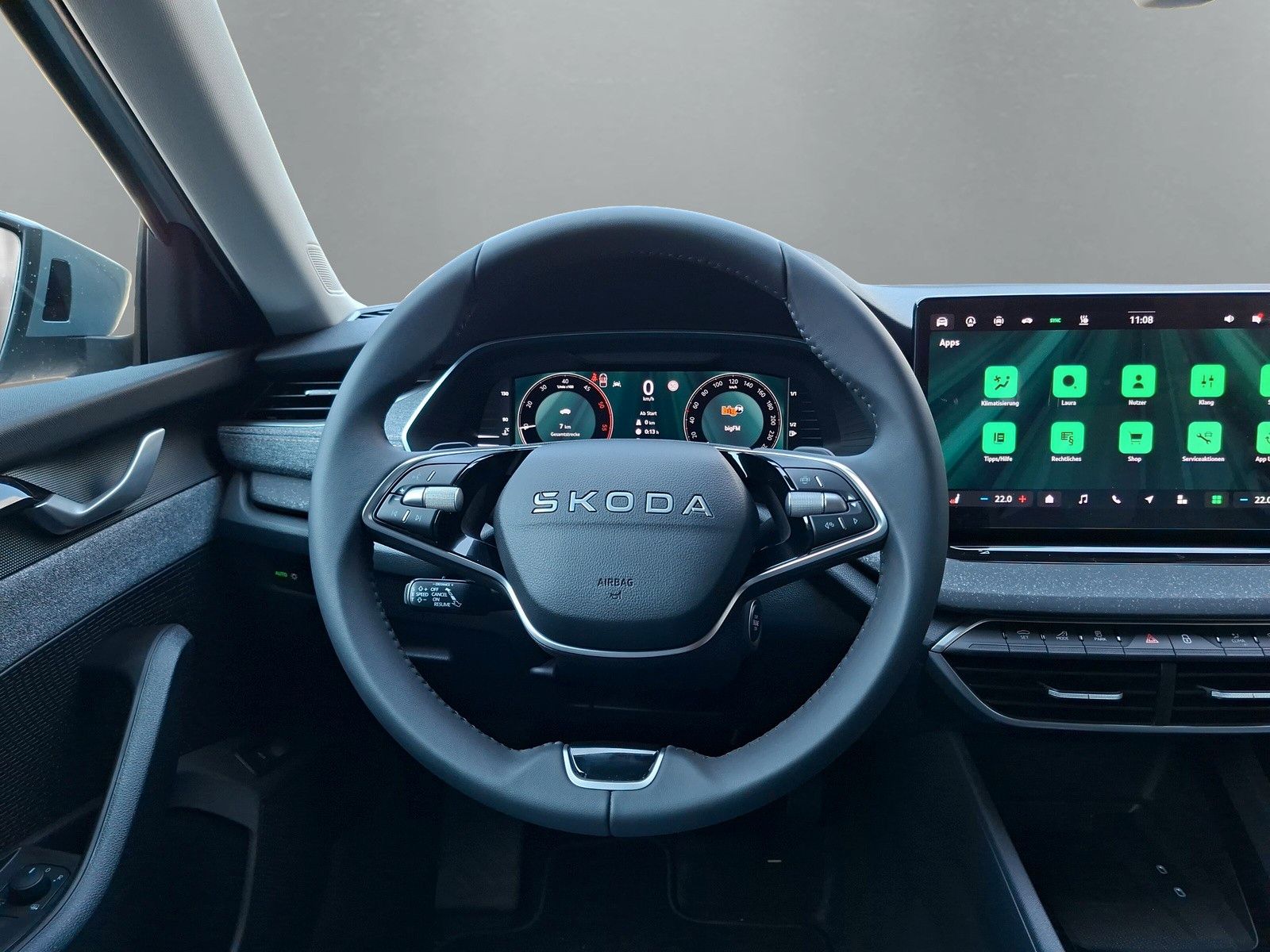 Fahrzeugabbildung SKODA Octavia Combi 2.0 TDI DSG AHK Stdhzg Navi 5J.Gar