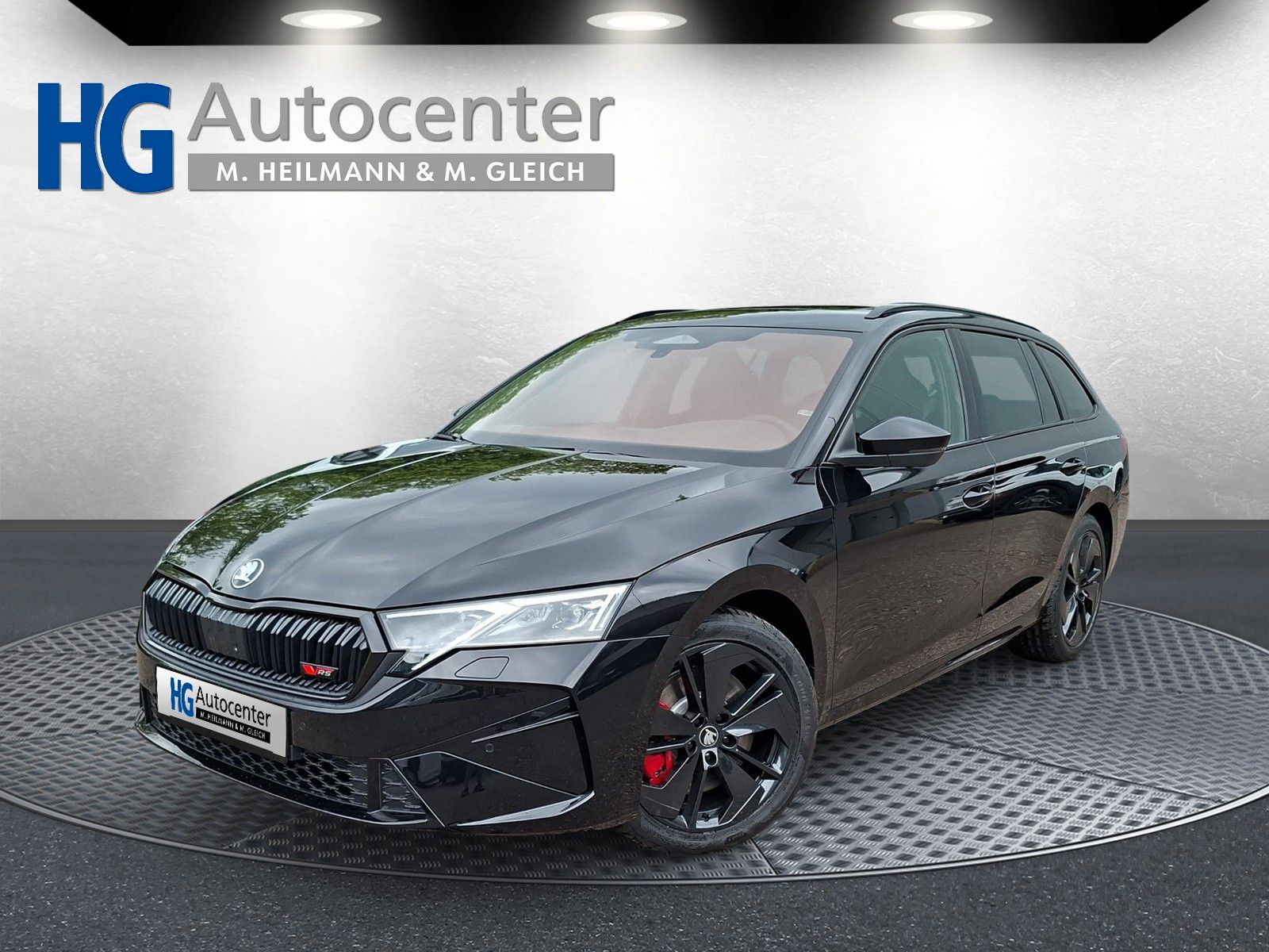 Fahrzeugabbildung SKODA Octavia Combi 2.0TSI RS 360° AHK Pano ACC DCC