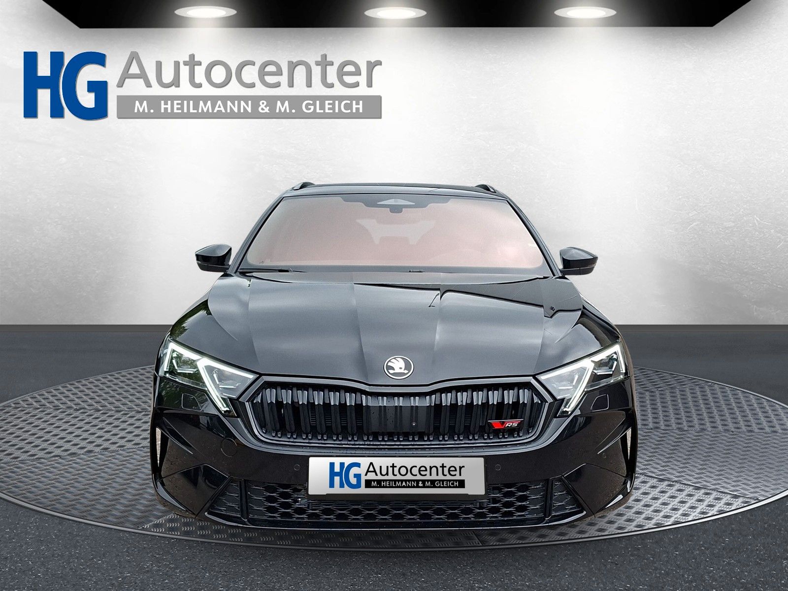 Fahrzeugabbildung SKODA Octavia Combi 2.0TSI RS 360° AHK Pano ACC DCC