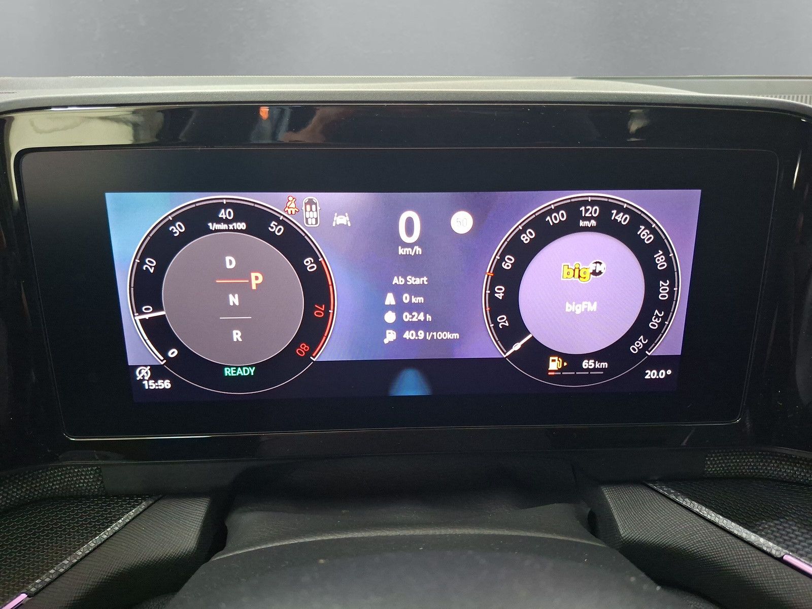 Fahrzeugabbildung SKODA Kodiaq Selection 1.5TSI m-HEV 7S.Pano AHK 19"