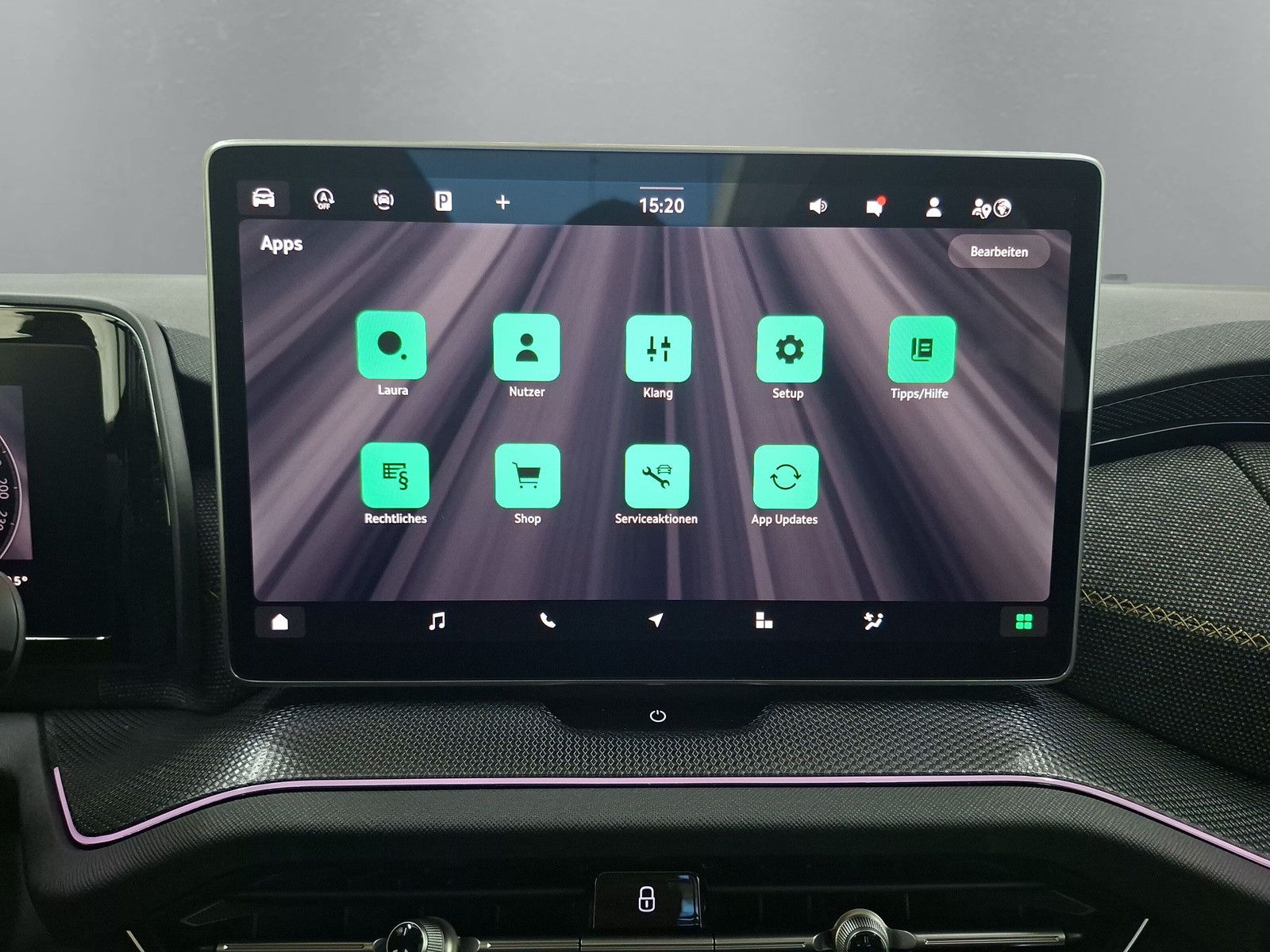 Fahrzeugabbildung SKODA Kodiaq Selection 1.5TSI m-HEV 7S.Pano AHK 19"
