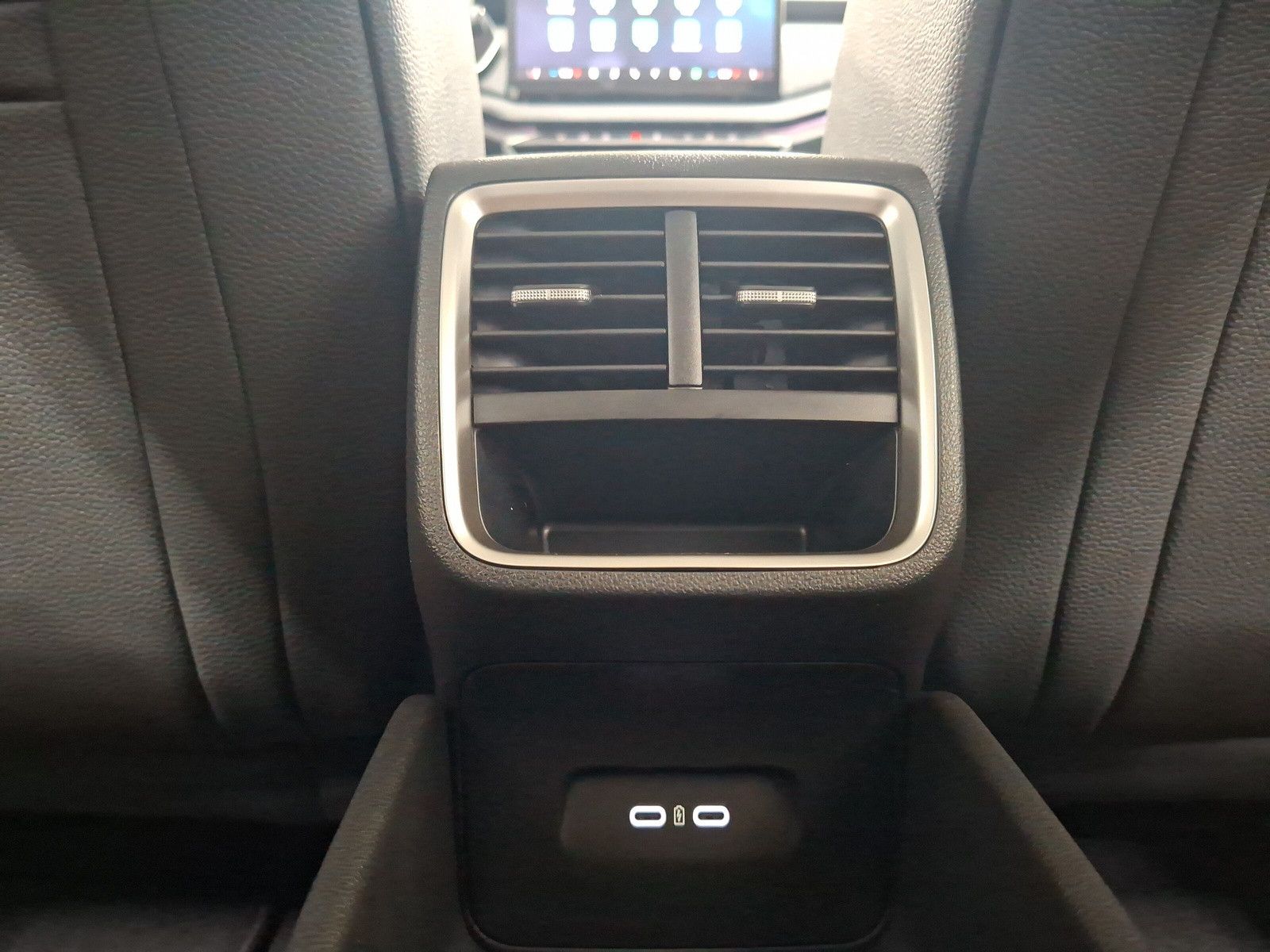 Fahrzeugabbildung SKODA Octavia Combi 1.5TSI eHeck ACC AHK 5J.Gar.Side