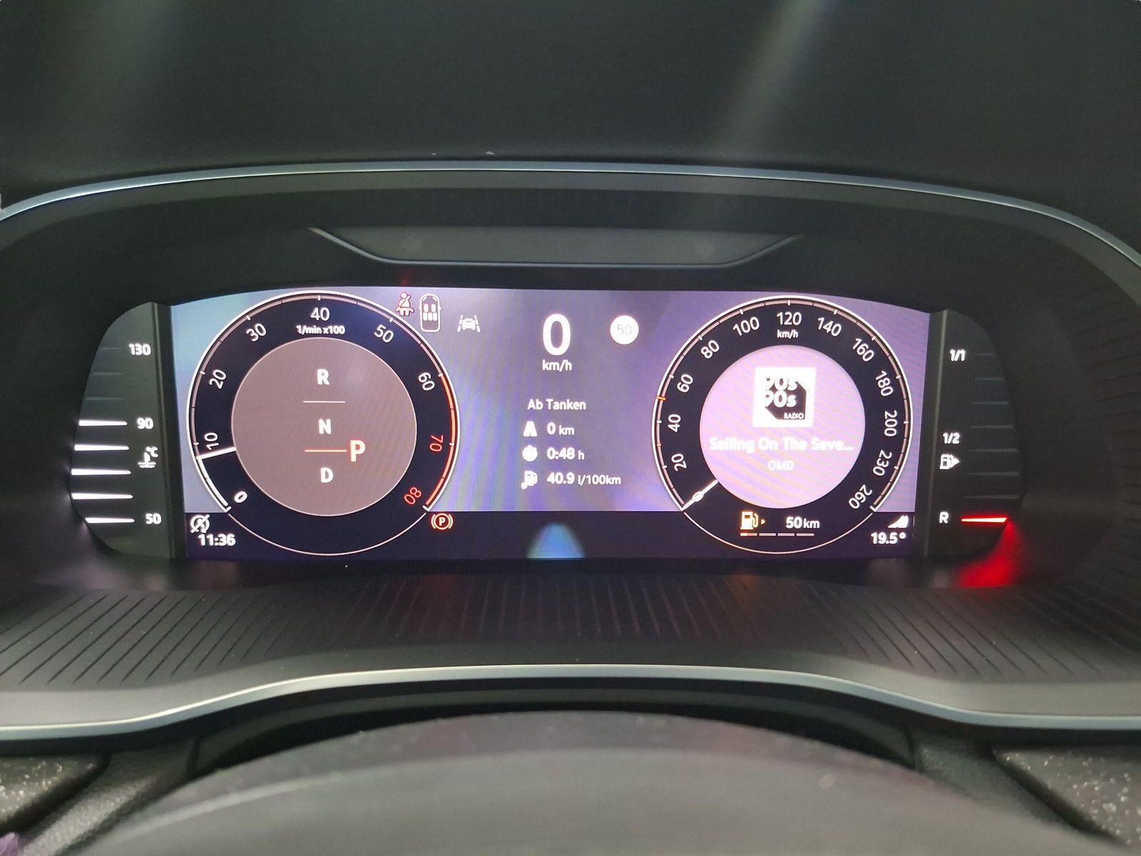 Fahrzeugabbildung SKODA Octavia Combi 1.5TSI eHeck ACC AHK 5J.Gar.Side