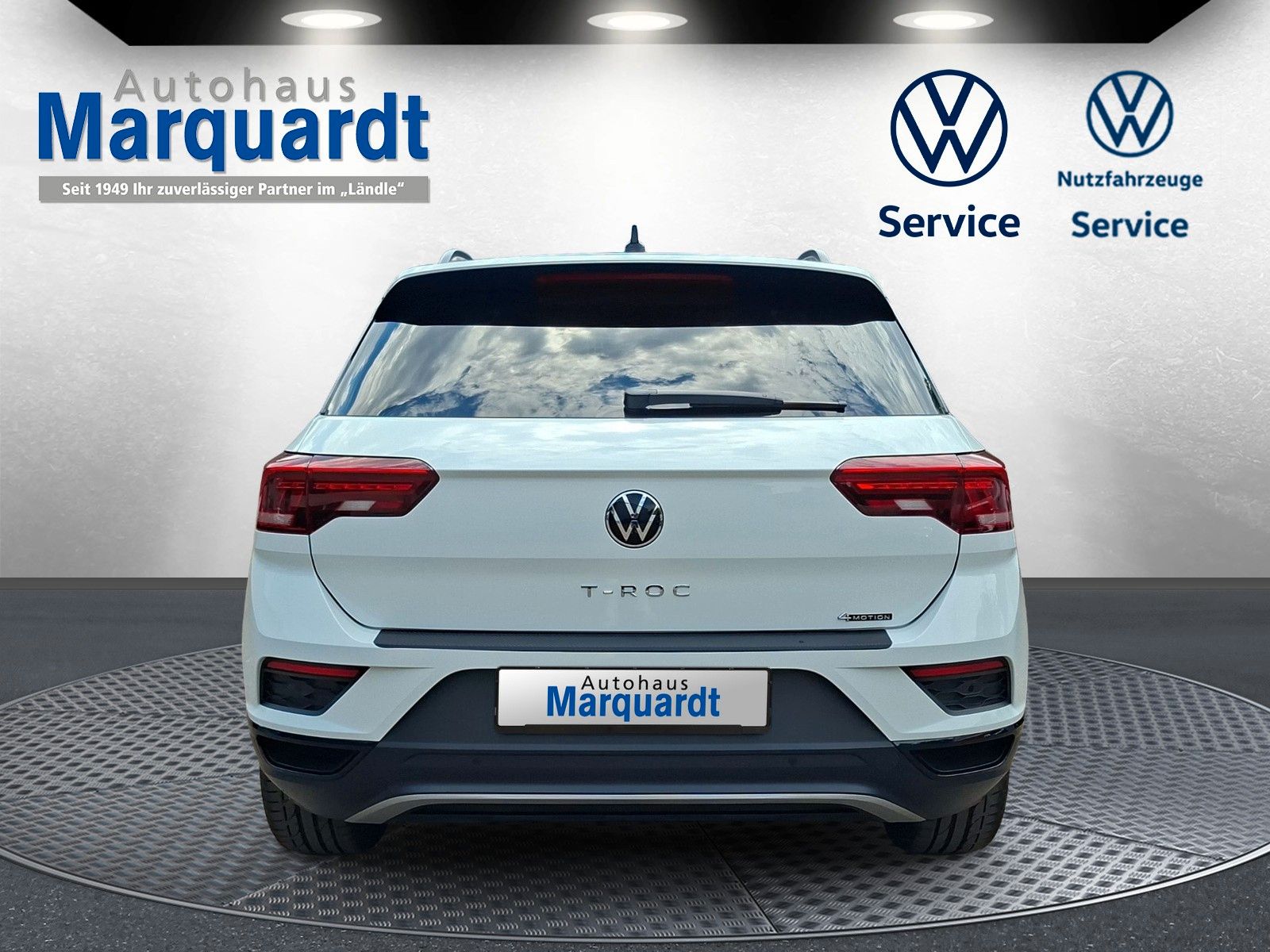 Fahrzeugabbildung Volkswagen T-Roc Sport 2.0 TSI 4M 19" AHK Navi Pano