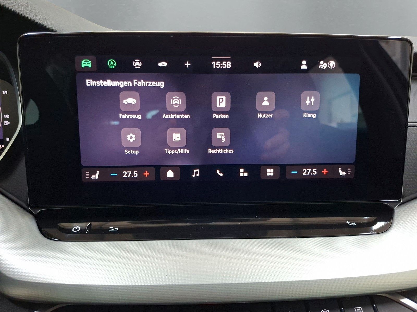 Fahrzeugabbildung SKODA Octavia Combi 1.5TSI eHeck ACC AHK 5J.Gar.Side