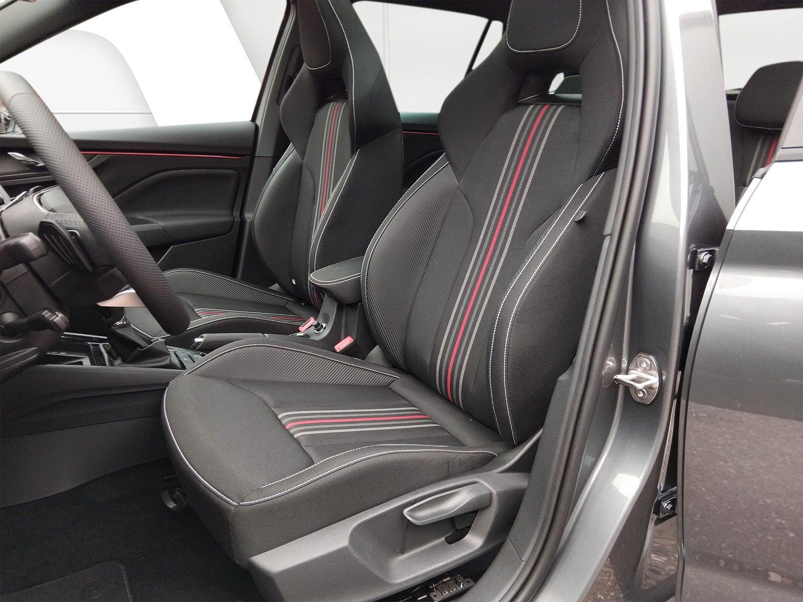 Fahrzeugabbildung SKODA Kamiq 1.5TSI Monte Carlo Pano Matrix ACC SideAHK