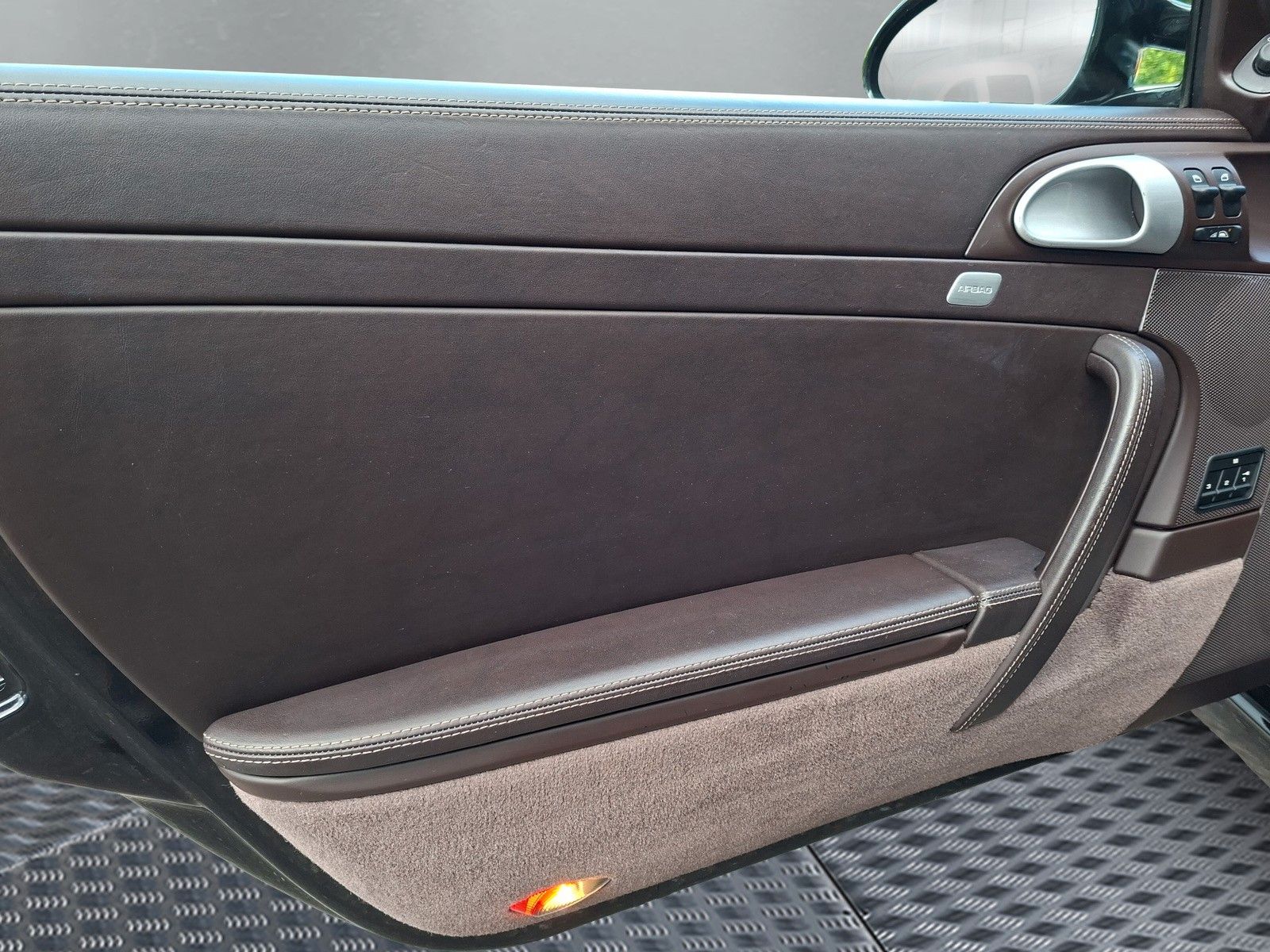 Fahrzeugabbildung Porsche 997/911 Carerra Cabrio PDK 19"  Sportabgasanlage