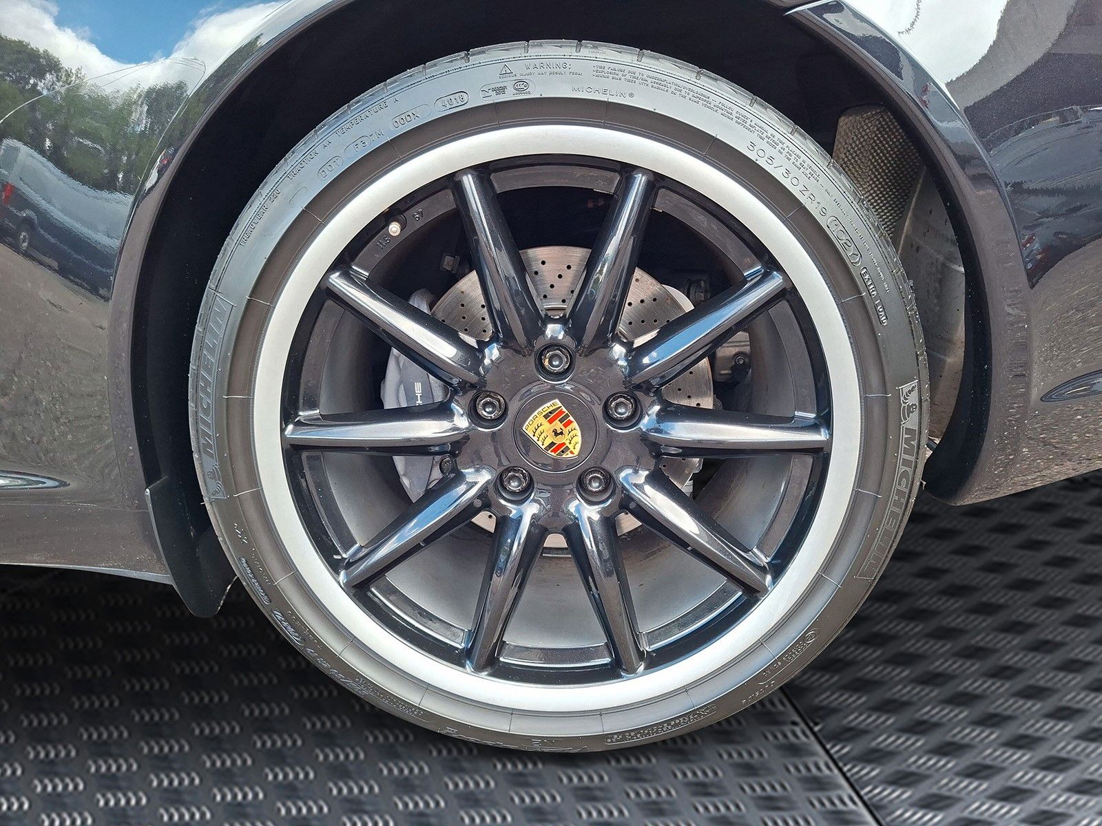 Fahrzeugabbildung Porsche 997/911 Carerra Cabrio PDK 19"  Sportabgasanlage