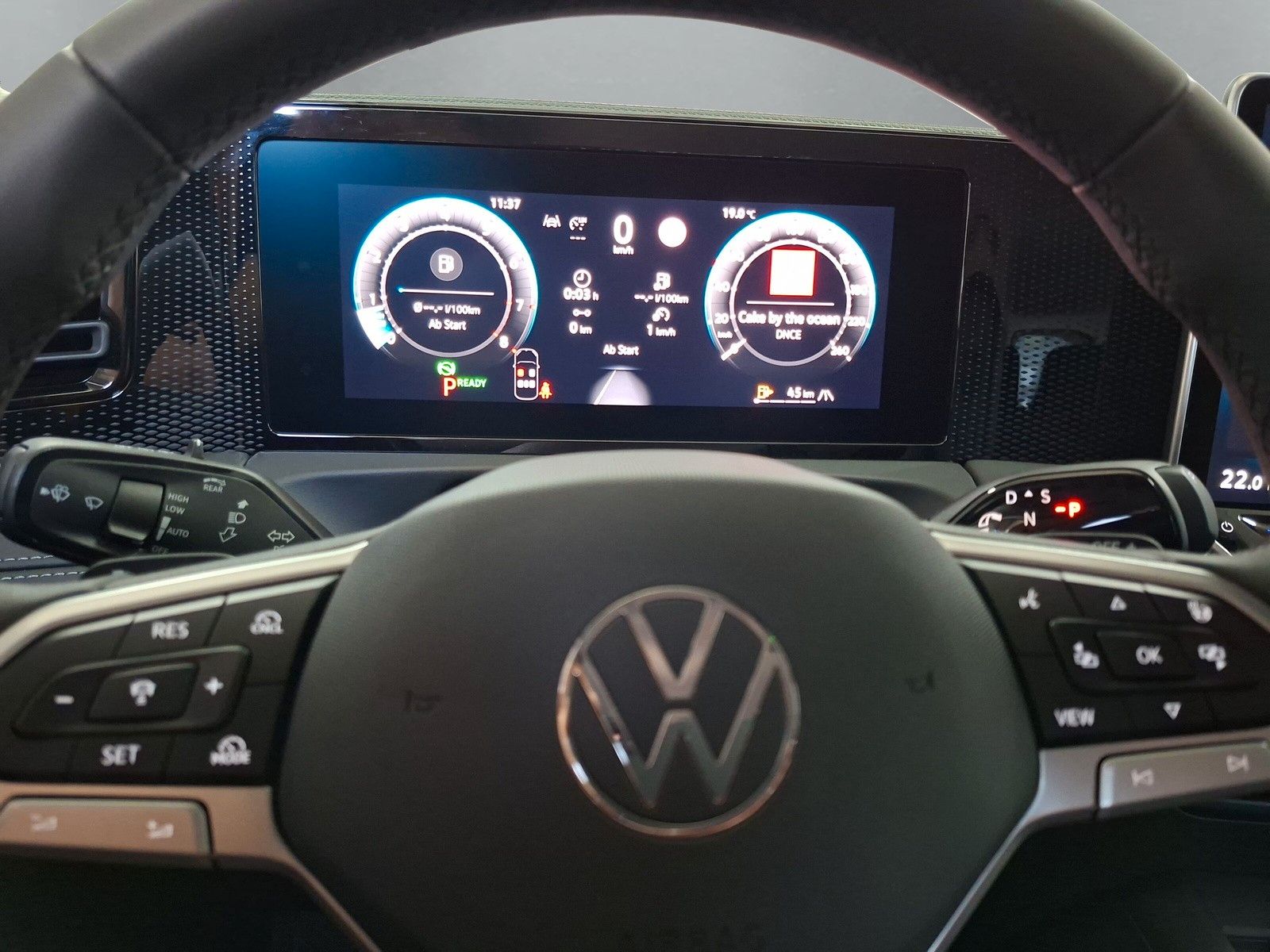 Fahrzeugabbildung Volkswagen Tiguan 1.5 TSI Plug-In-Hybrid AHK 360°IQ 5J.Gar.