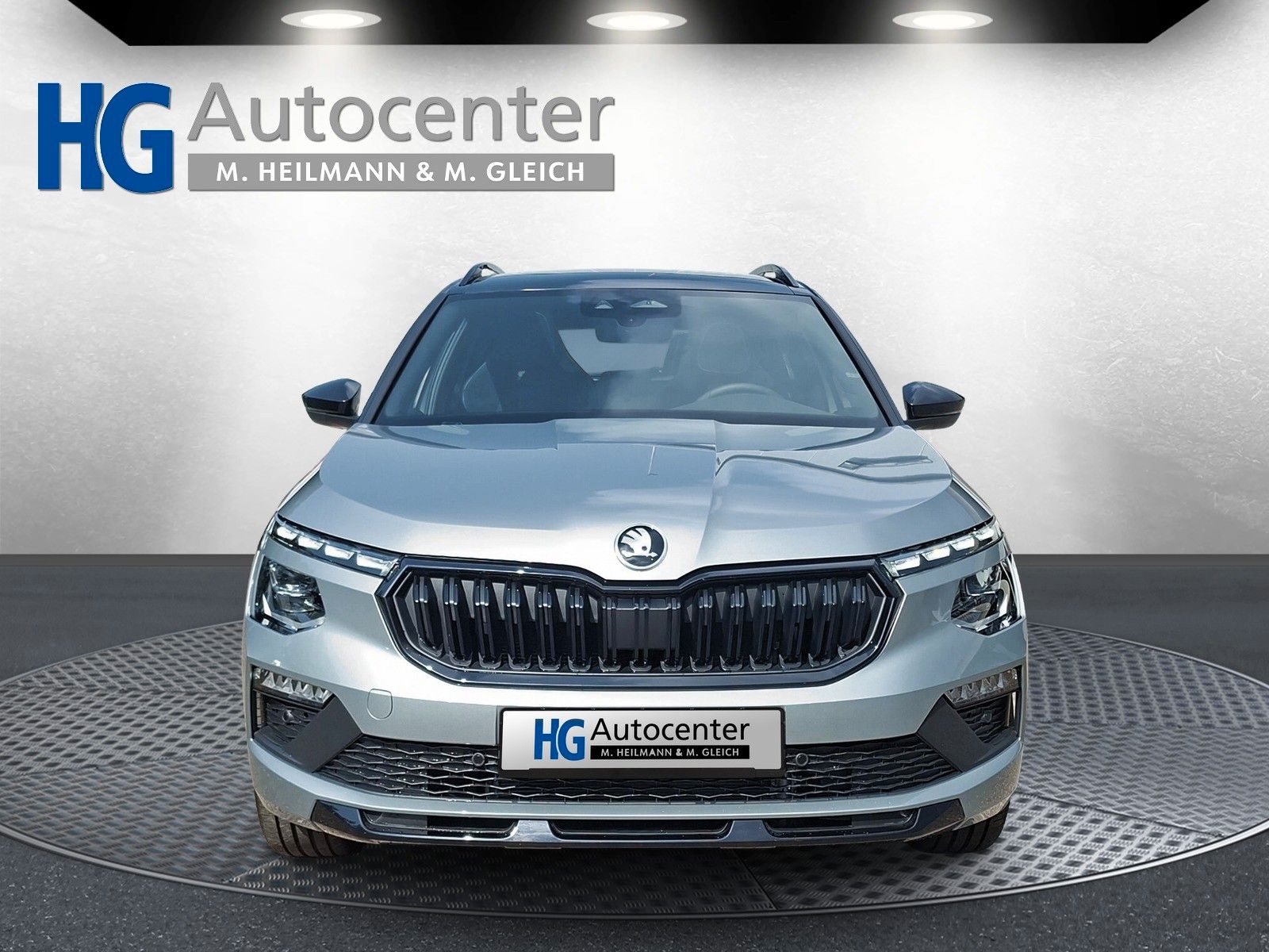 Fahrzeugabbildung SKODA Kamiq 1.5TSI Monte Carlo 18"eHeck AHK ACC Side