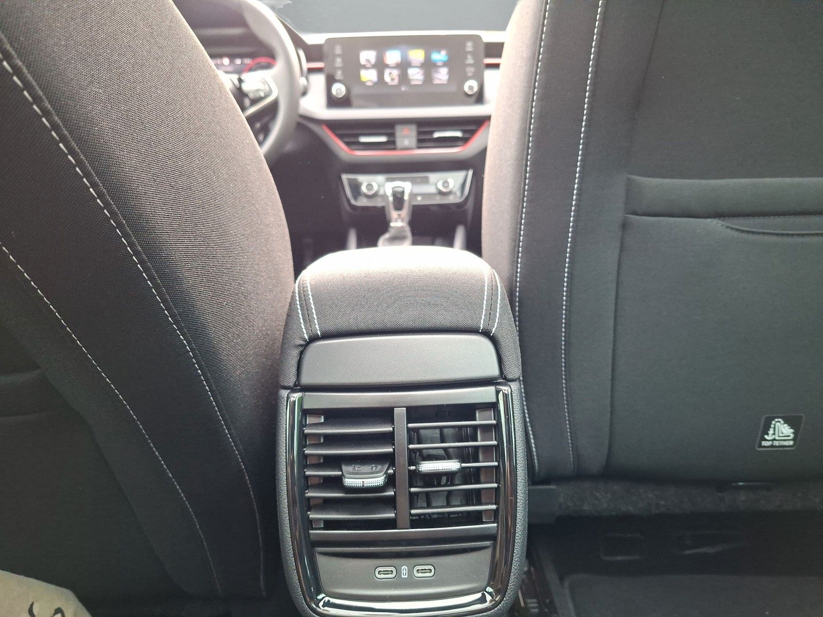 Fahrzeugabbildung SKODA Kamiq 1.5TSI Monte Carlo 18"eHeck AHK ACC Side