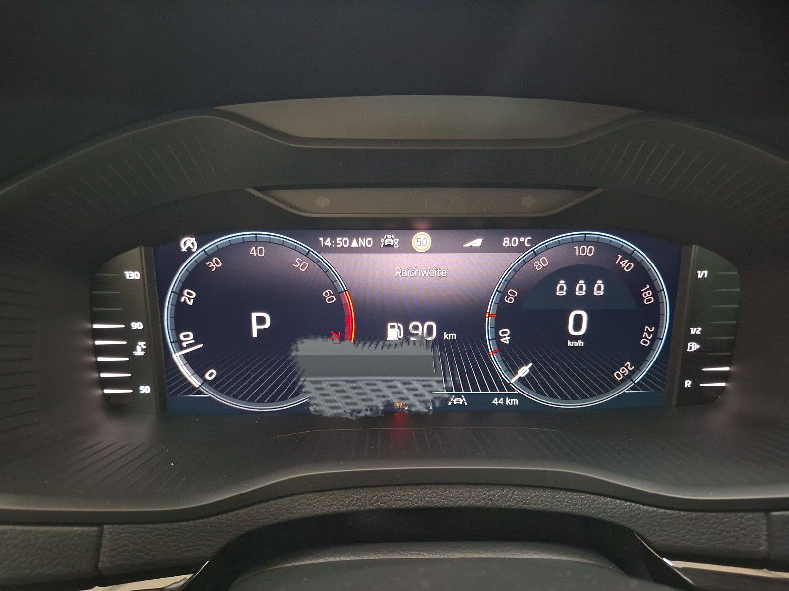Fahrzeugabbildung SKODA Karoq Selection 2.0TDI 4x4 AHK ACC Navi Kamera