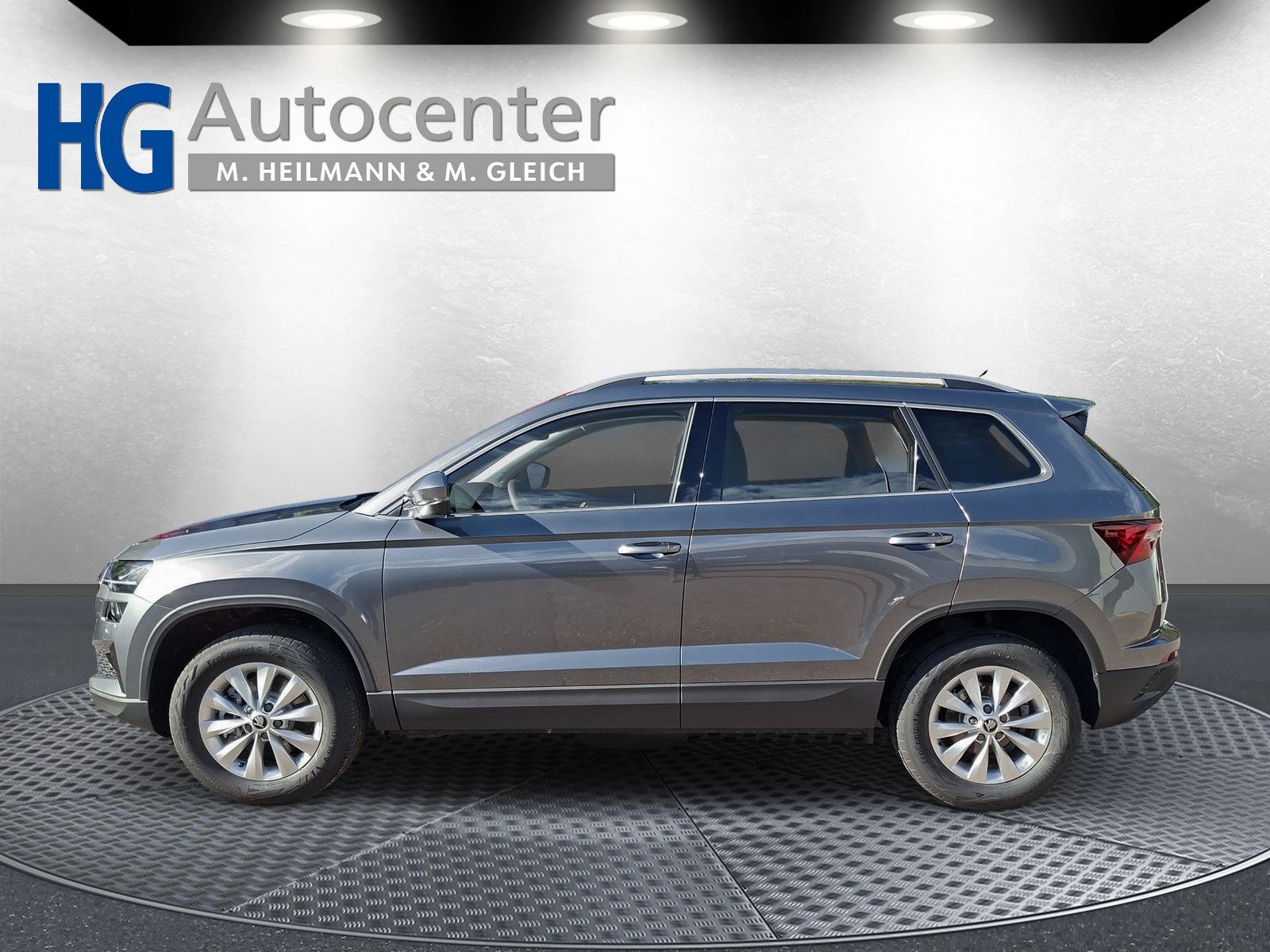 Fahrzeugabbildung SKODA Karoq Selection 2.0TDI 4x4 AHK ACC Navi Kamera