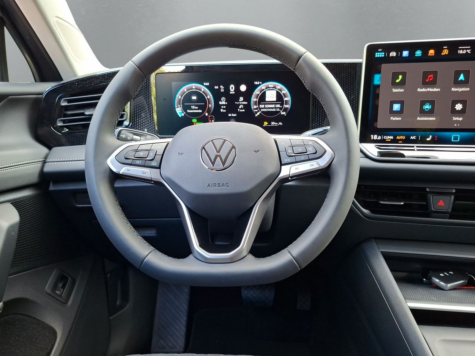 Fahrzeugabbildung Volkswagen Tiguan 1.5 TSI Plug-In-Hybrid AHK DCC Förderung