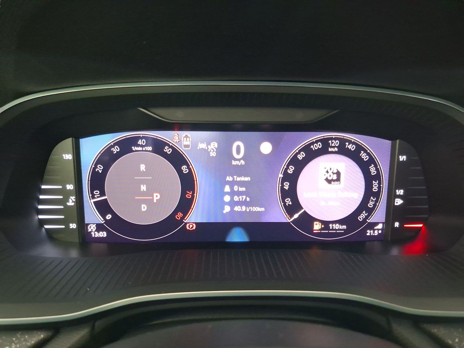 Fahrzeugabbildung SKODA Octavia Combi 1.5 Selection Standh.Navi Side AHK