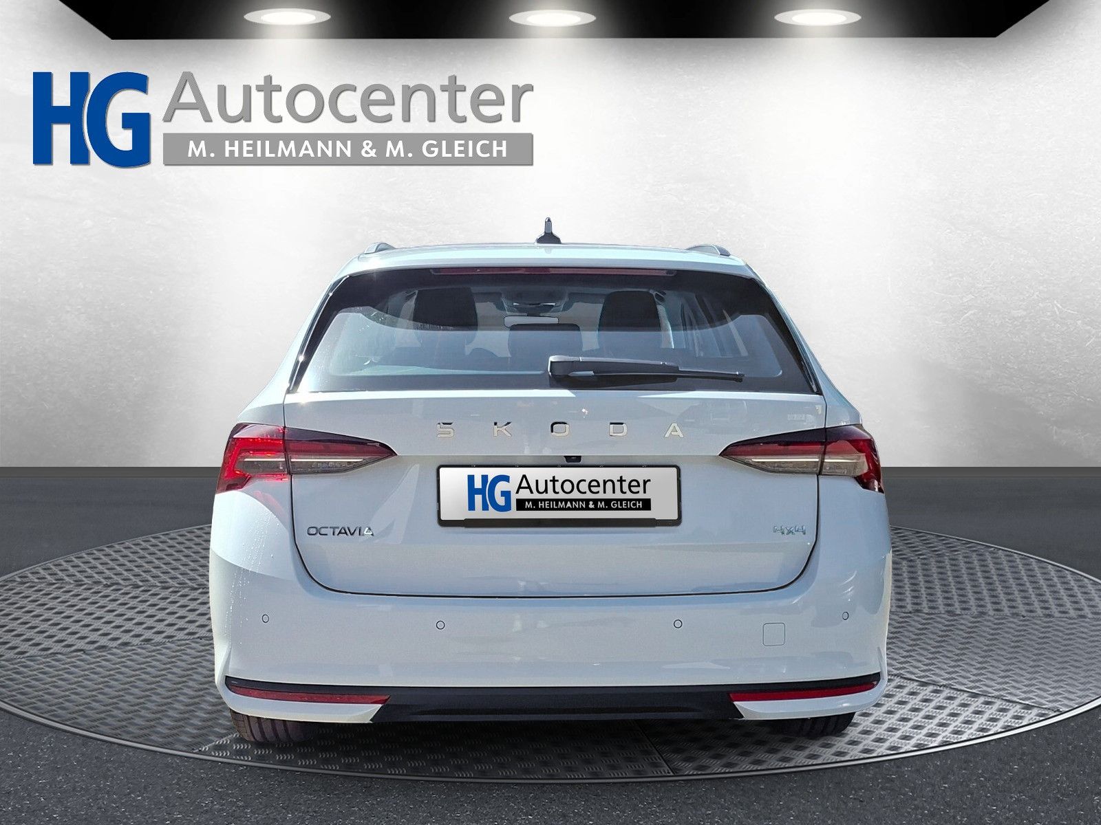 Fahrzeugabbildung SKODA Octavia Combi 1.5 Selection Standh.Navi Side AHK